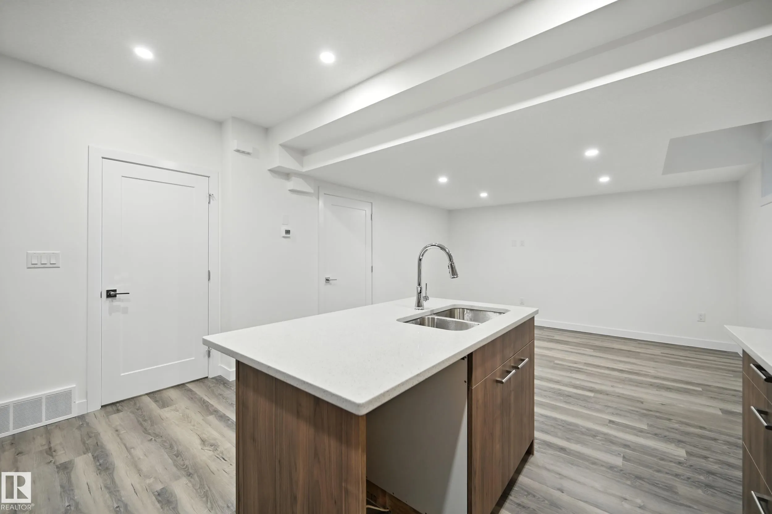 3384 CHICKADEE Drive