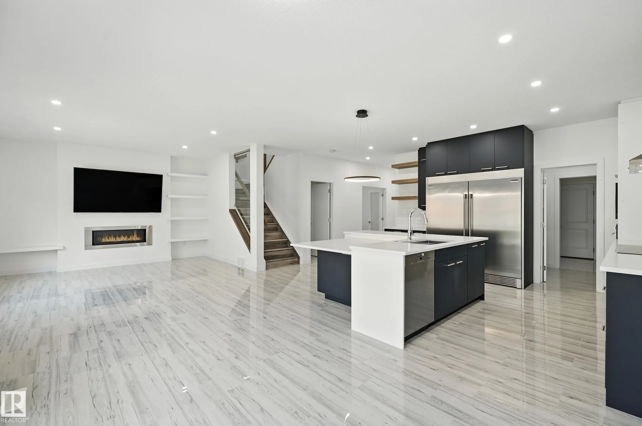 3384 CHICKADEE Drive