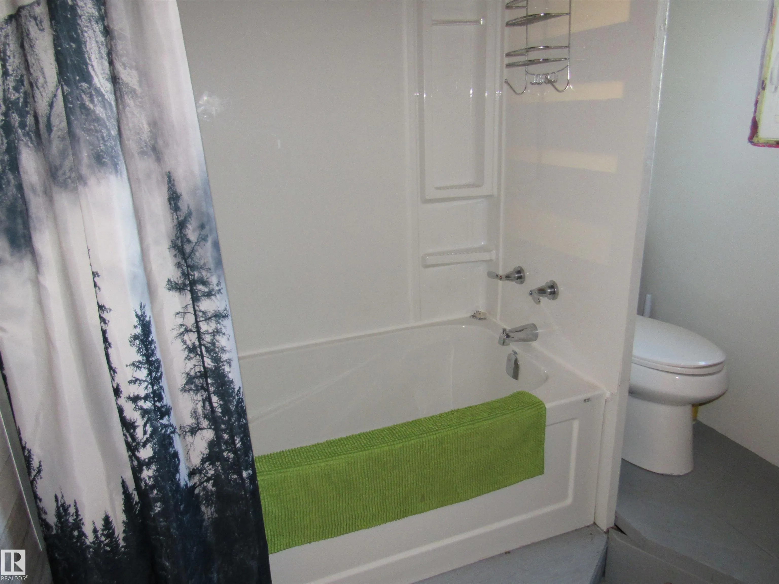 #228 Lakeside DR