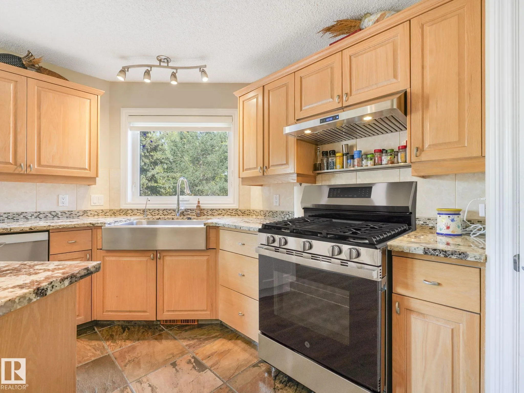 223 ORMSBY ROAD EAST