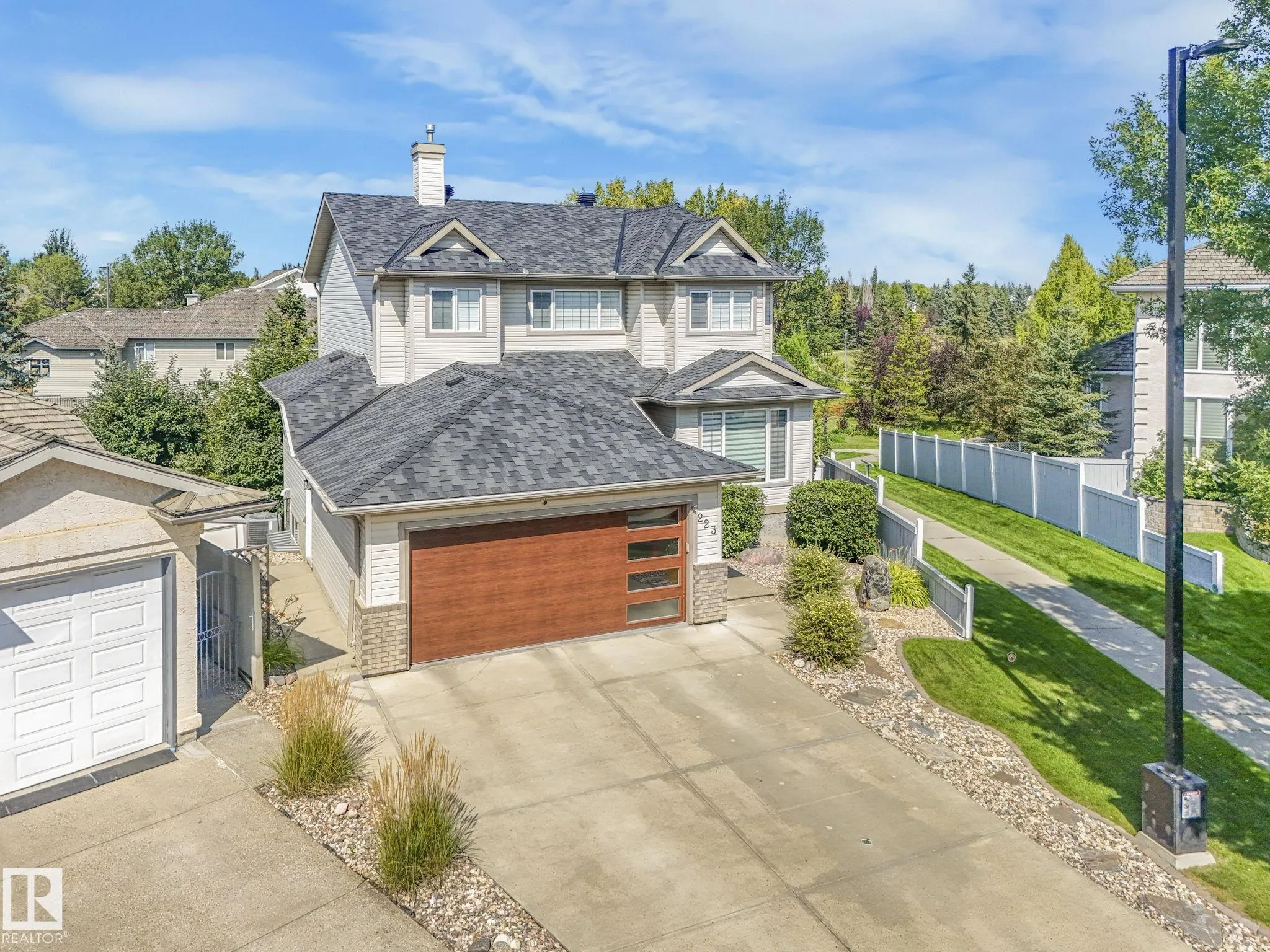223 ORMSBY ROAD EAST