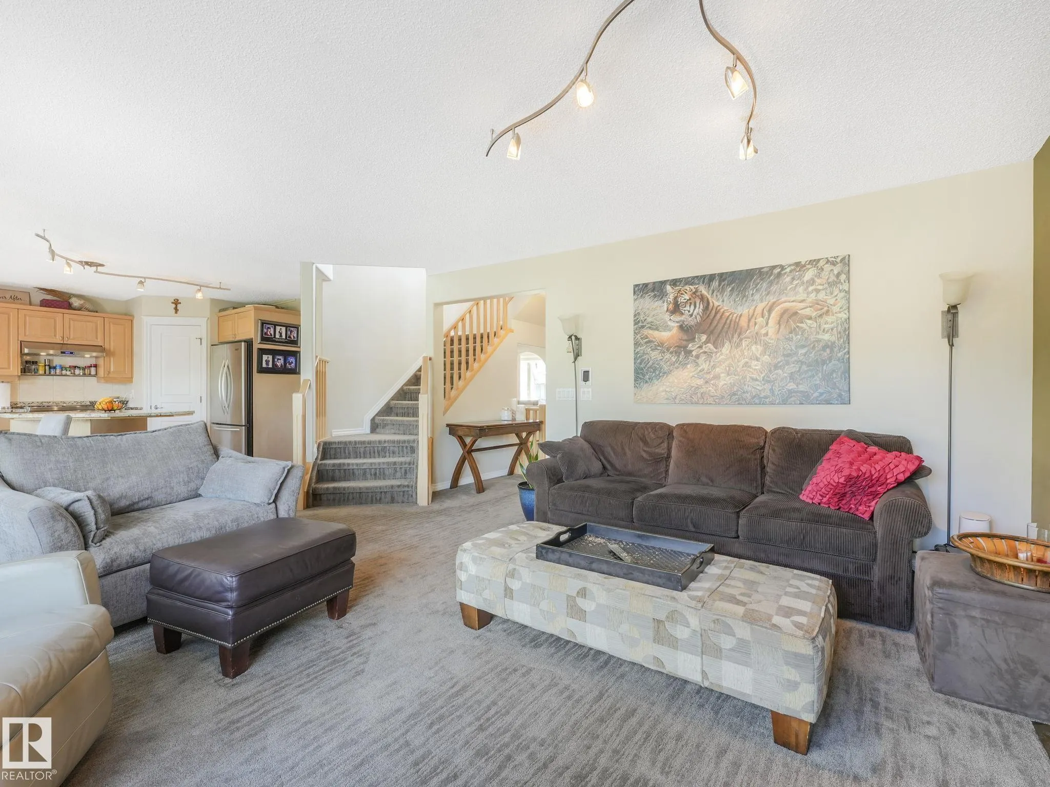 223 ORMSBY ROAD EAST