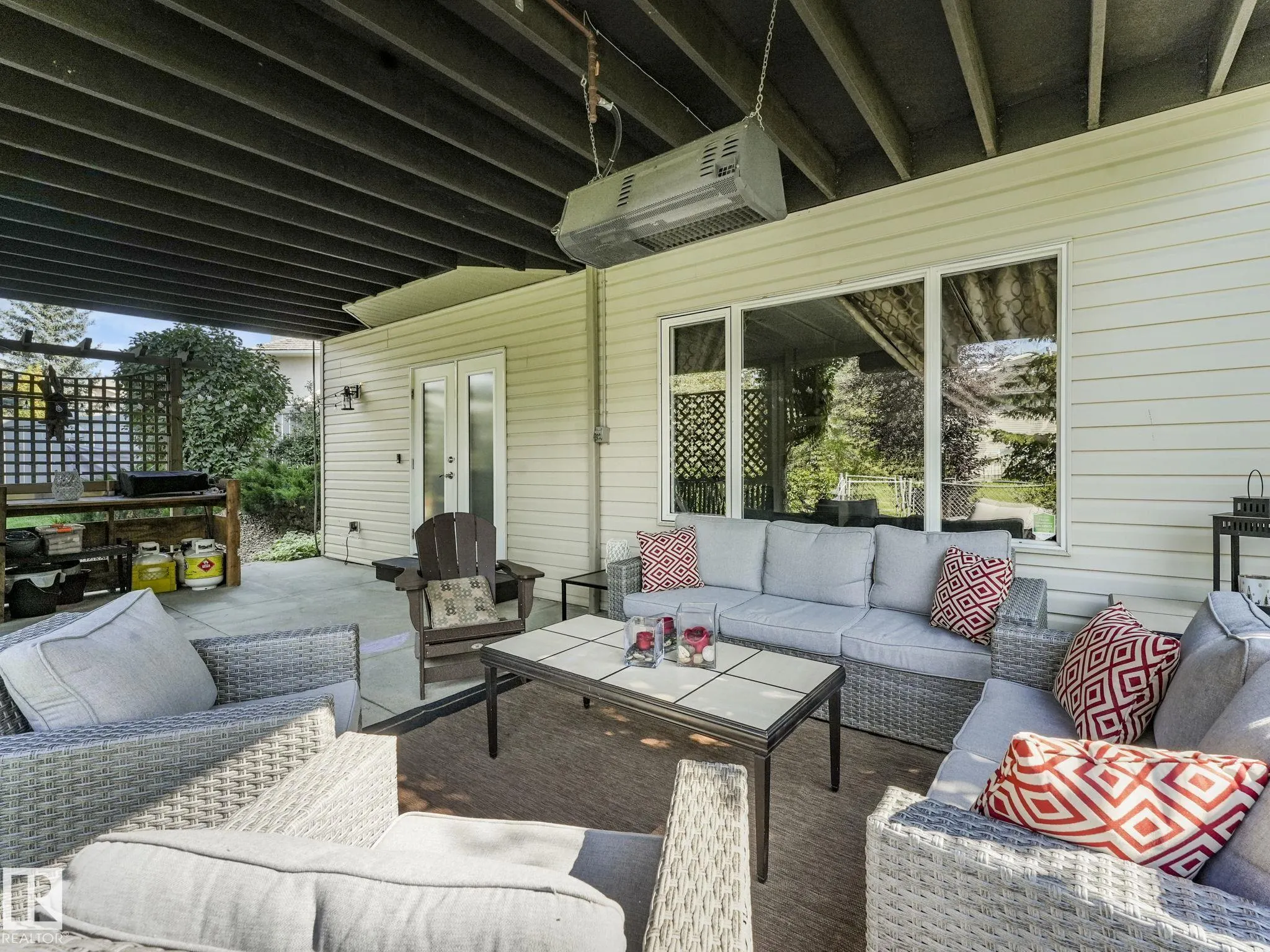 223 ORMSBY ROAD EAST