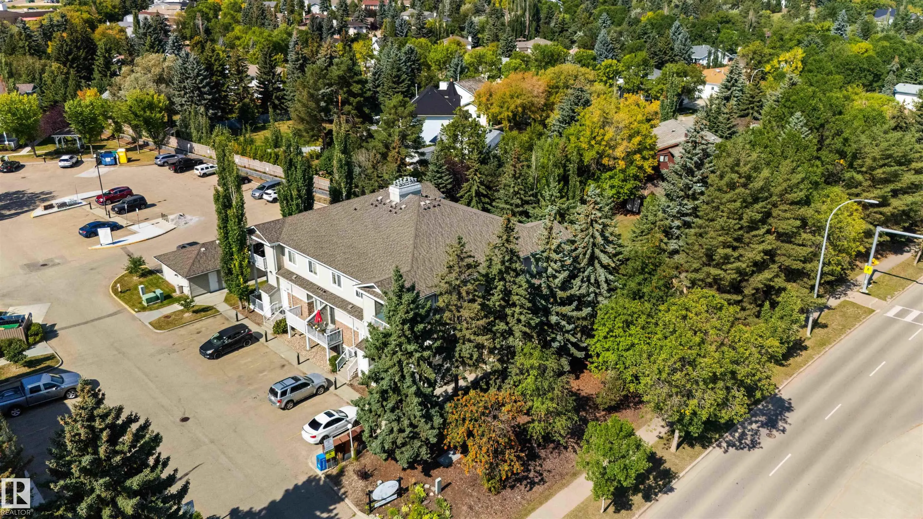 79 BELLEROSE Drive
