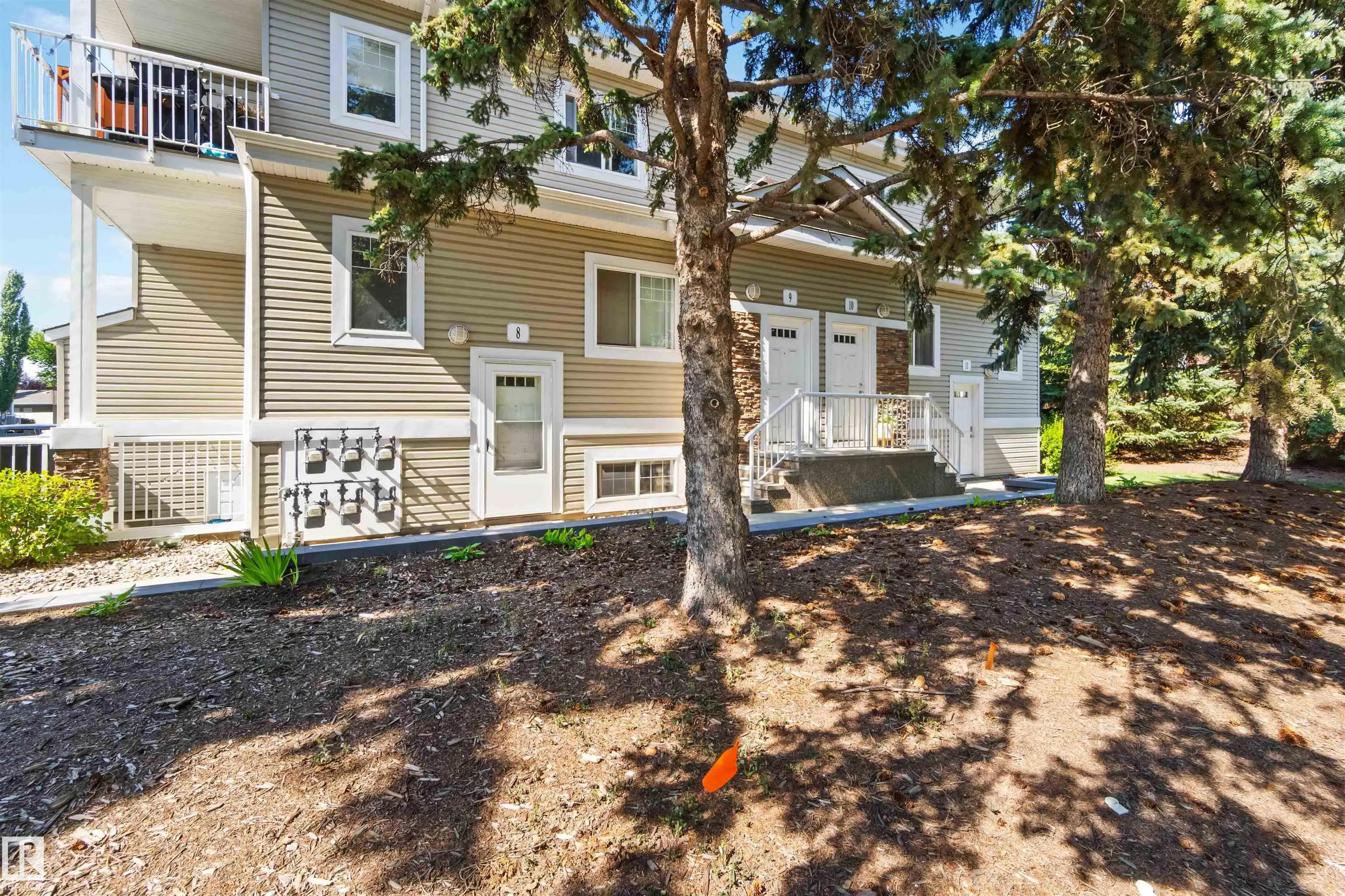 79 BELLEROSE Drive