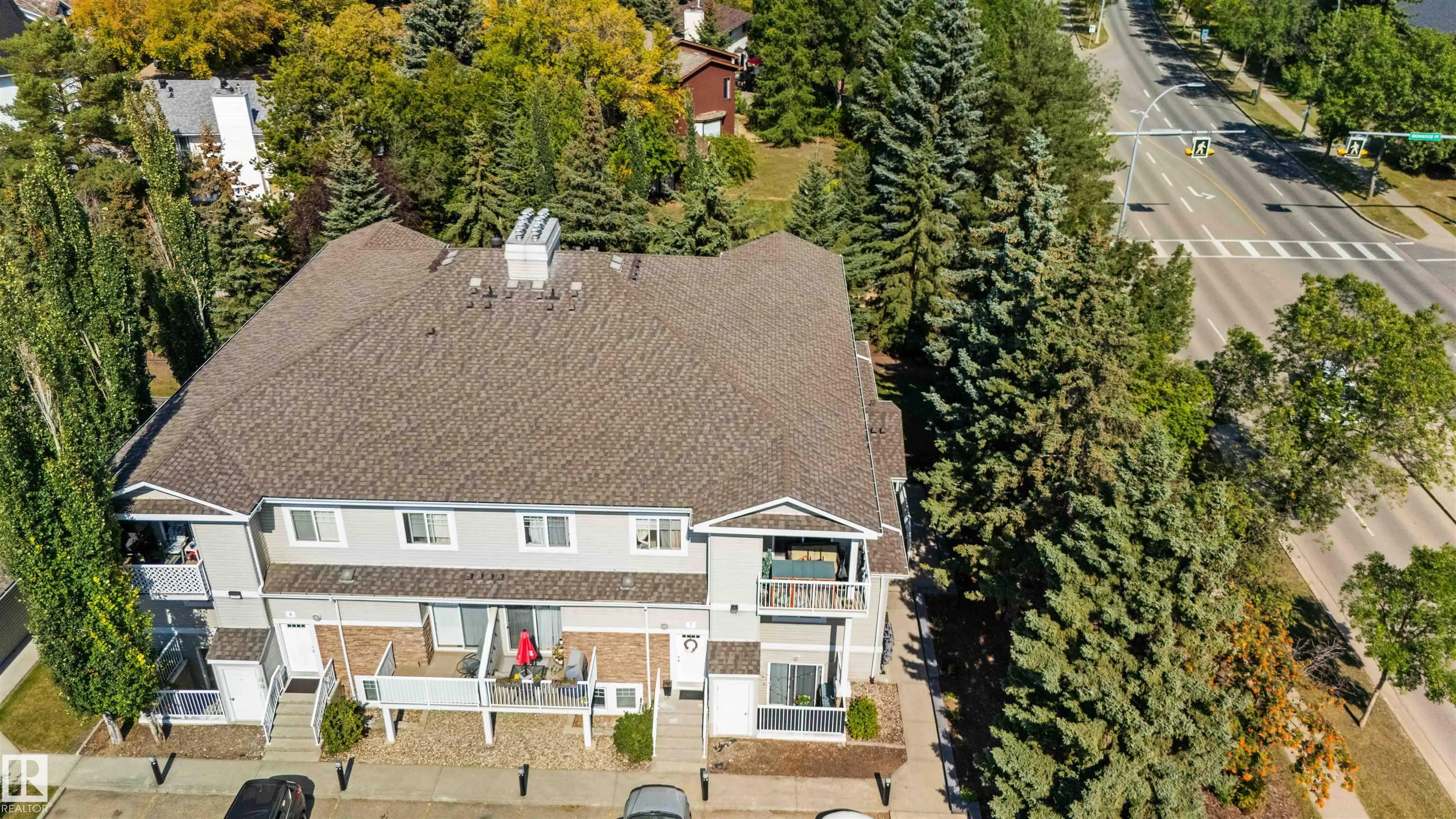 79 BELLEROSE Drive