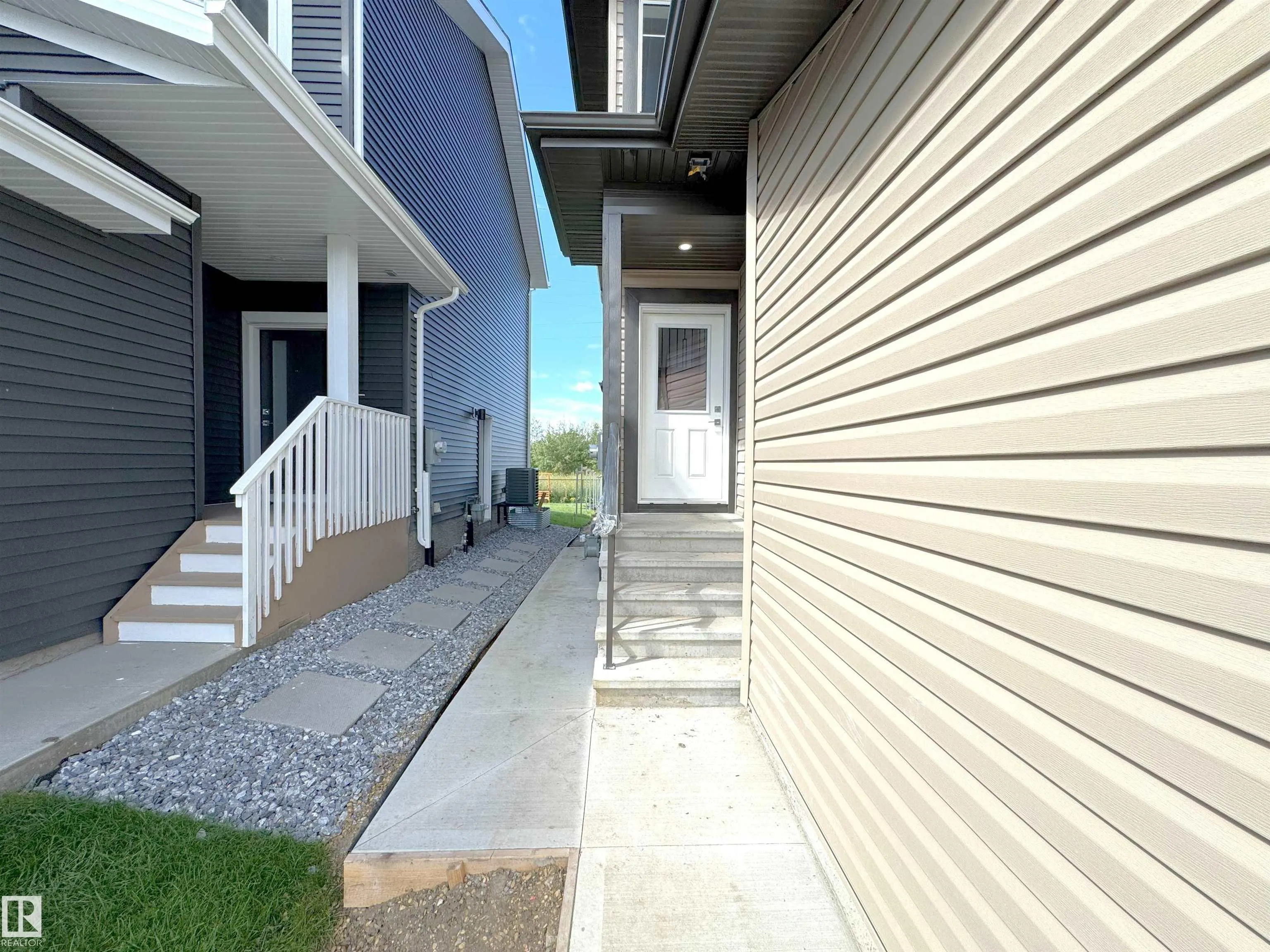 66 waverly wy