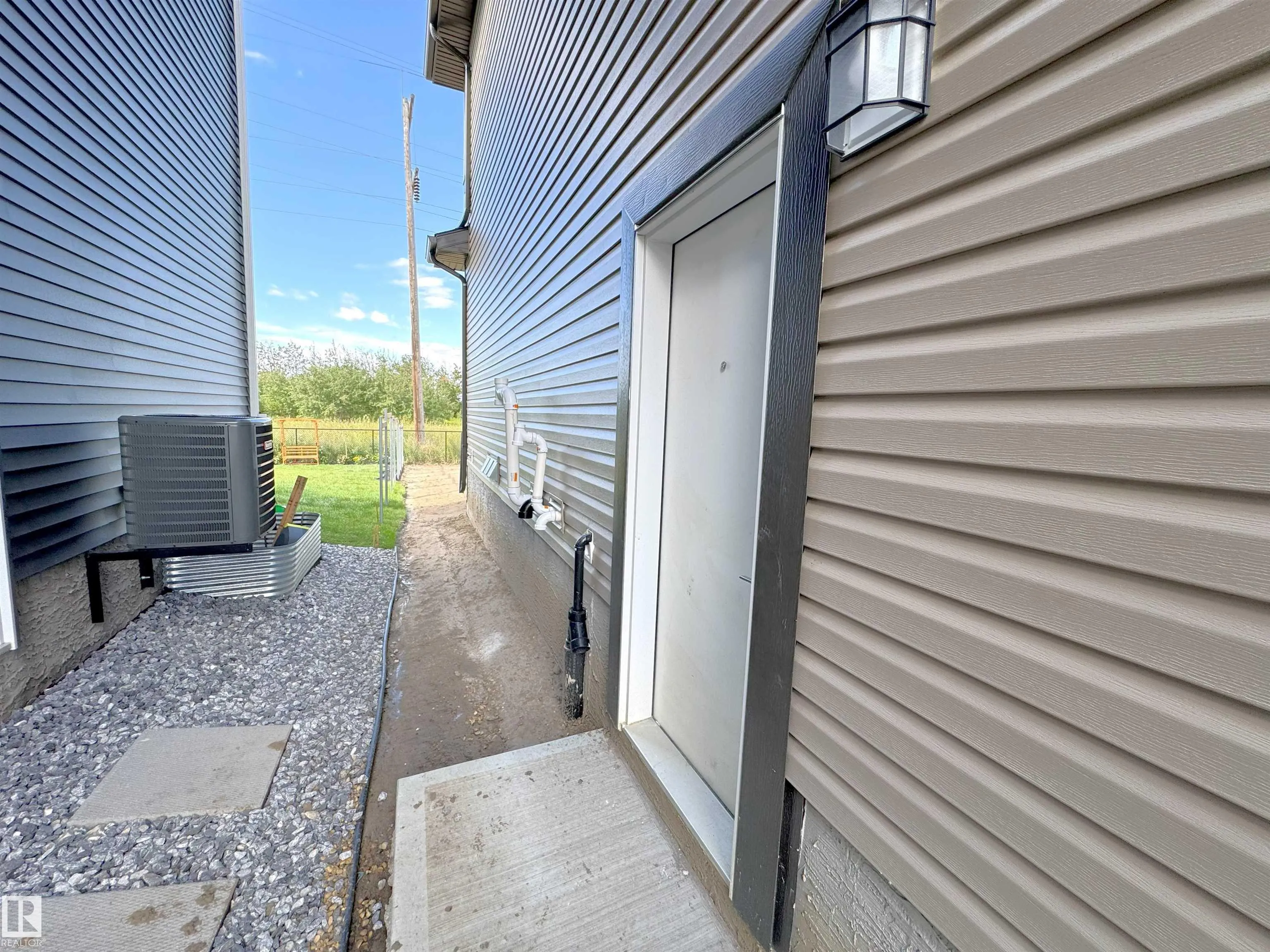 66 waverly wy