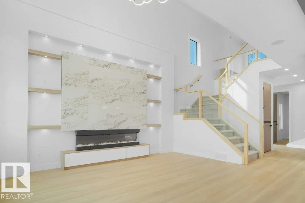 53 Eldridge Point