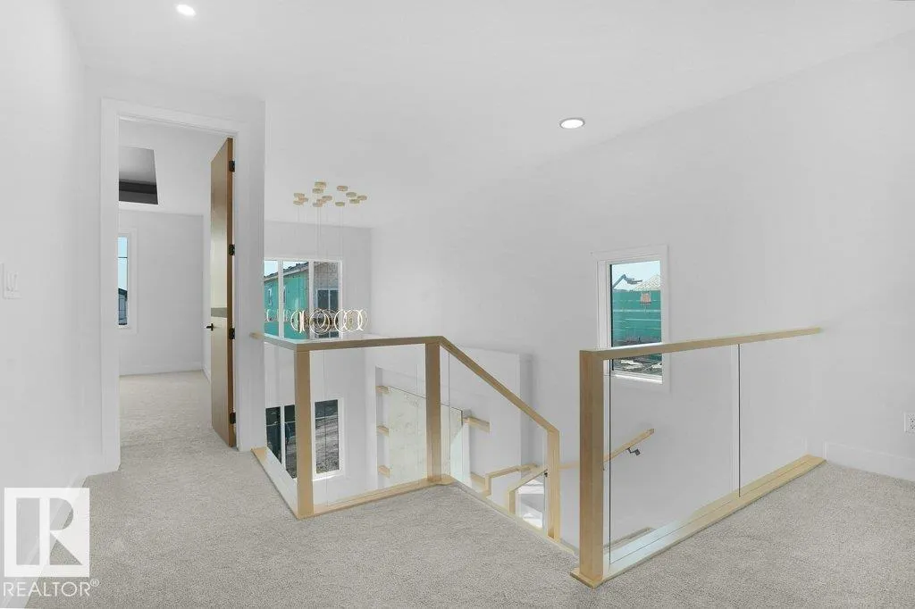 53 Eldridge Point