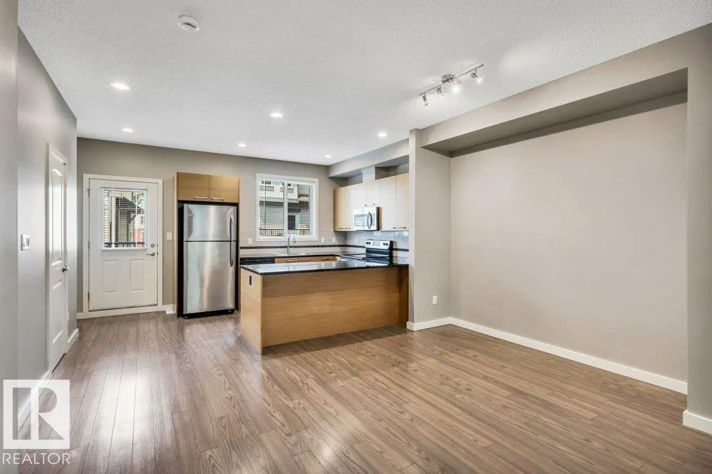 655 WATT Boulevard