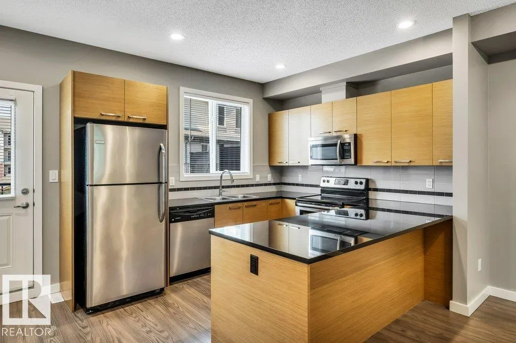 655 WATT Boulevard