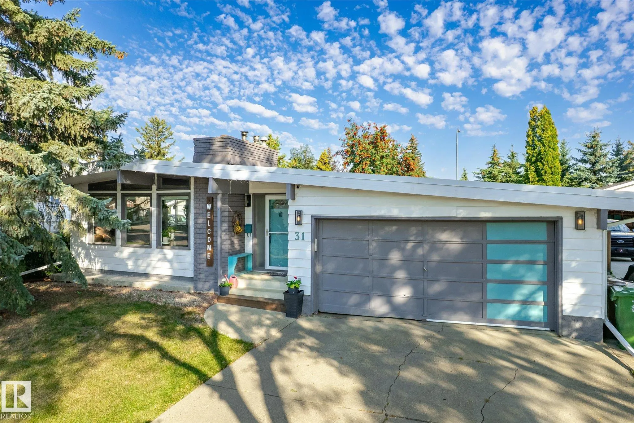 31 LORRAINE Crescent
