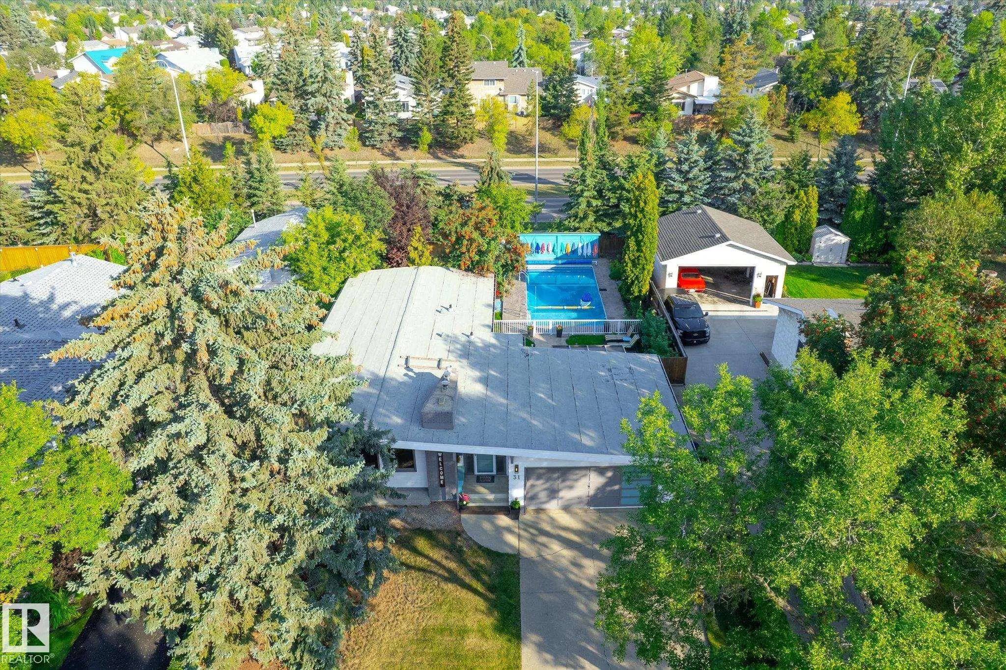 31 LORRAINE Crescent