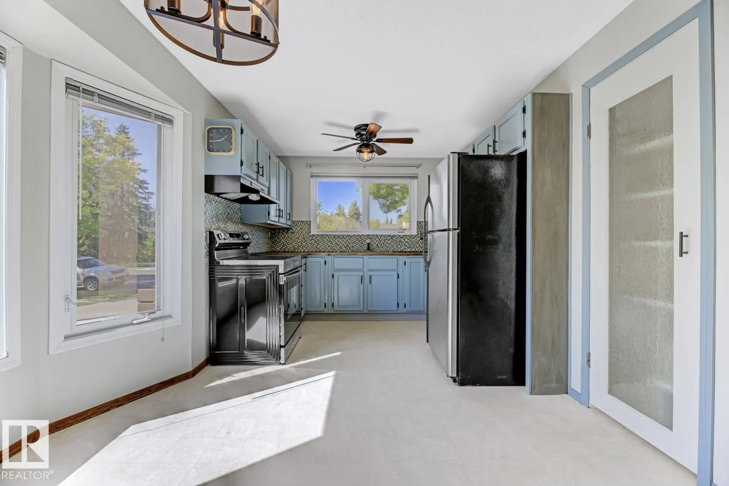 44 ATTWOOD Drive