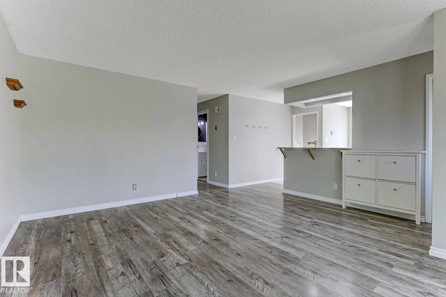 44 ATTWOOD Drive