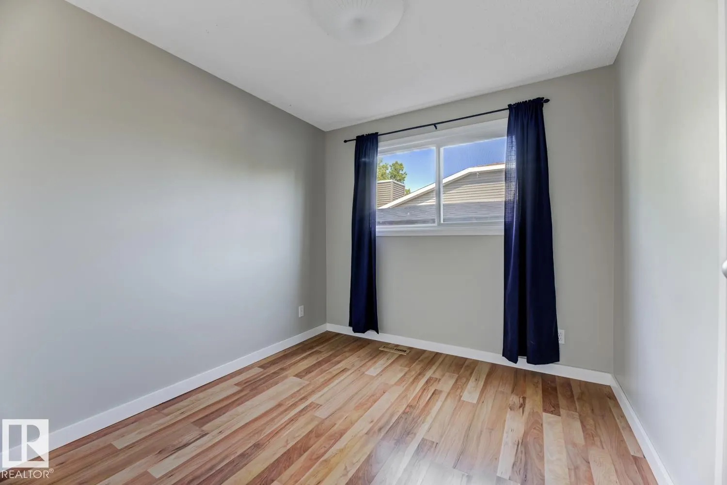 44 ATTWOOD Drive