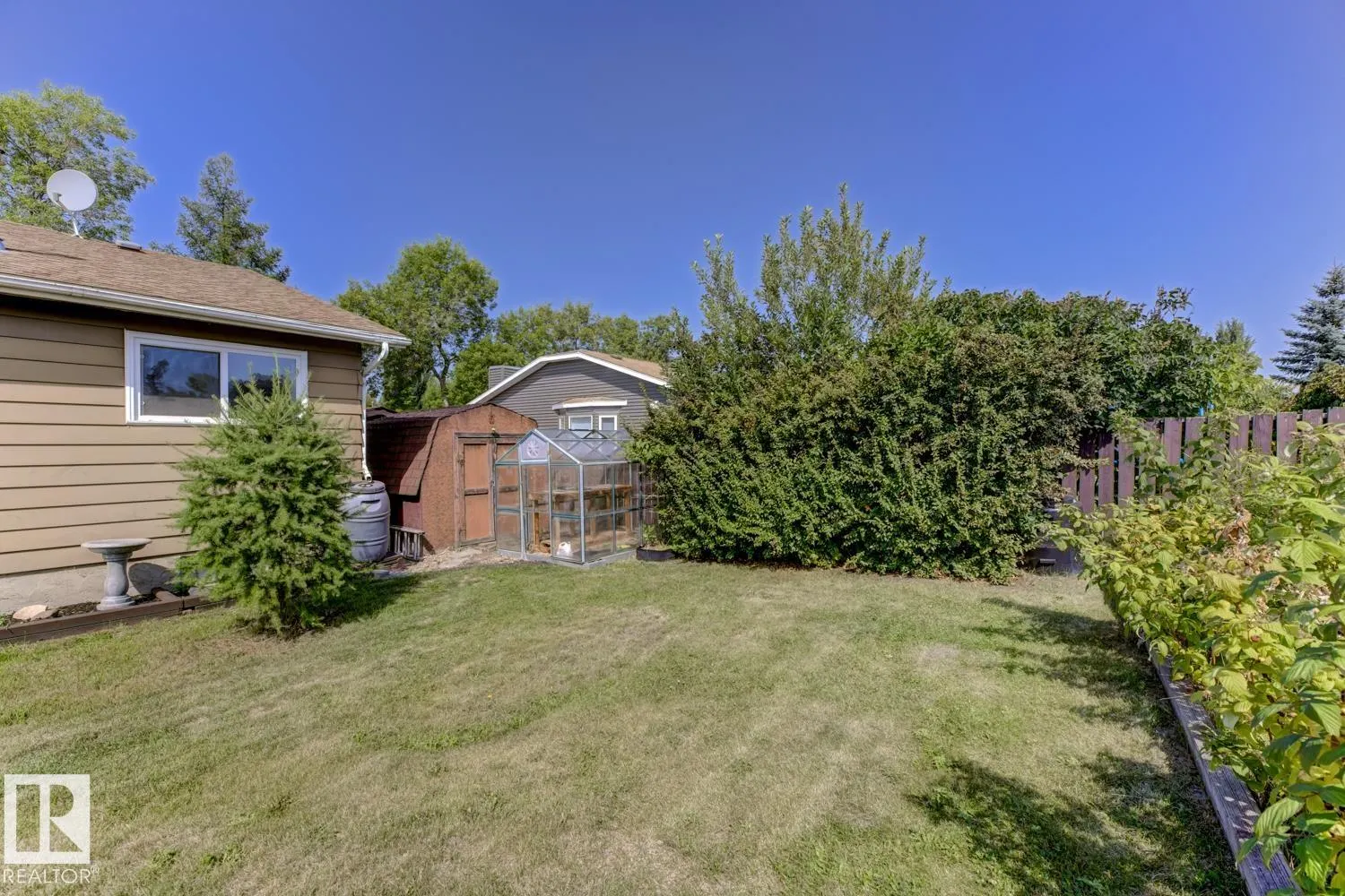 44 ATTWOOD Drive