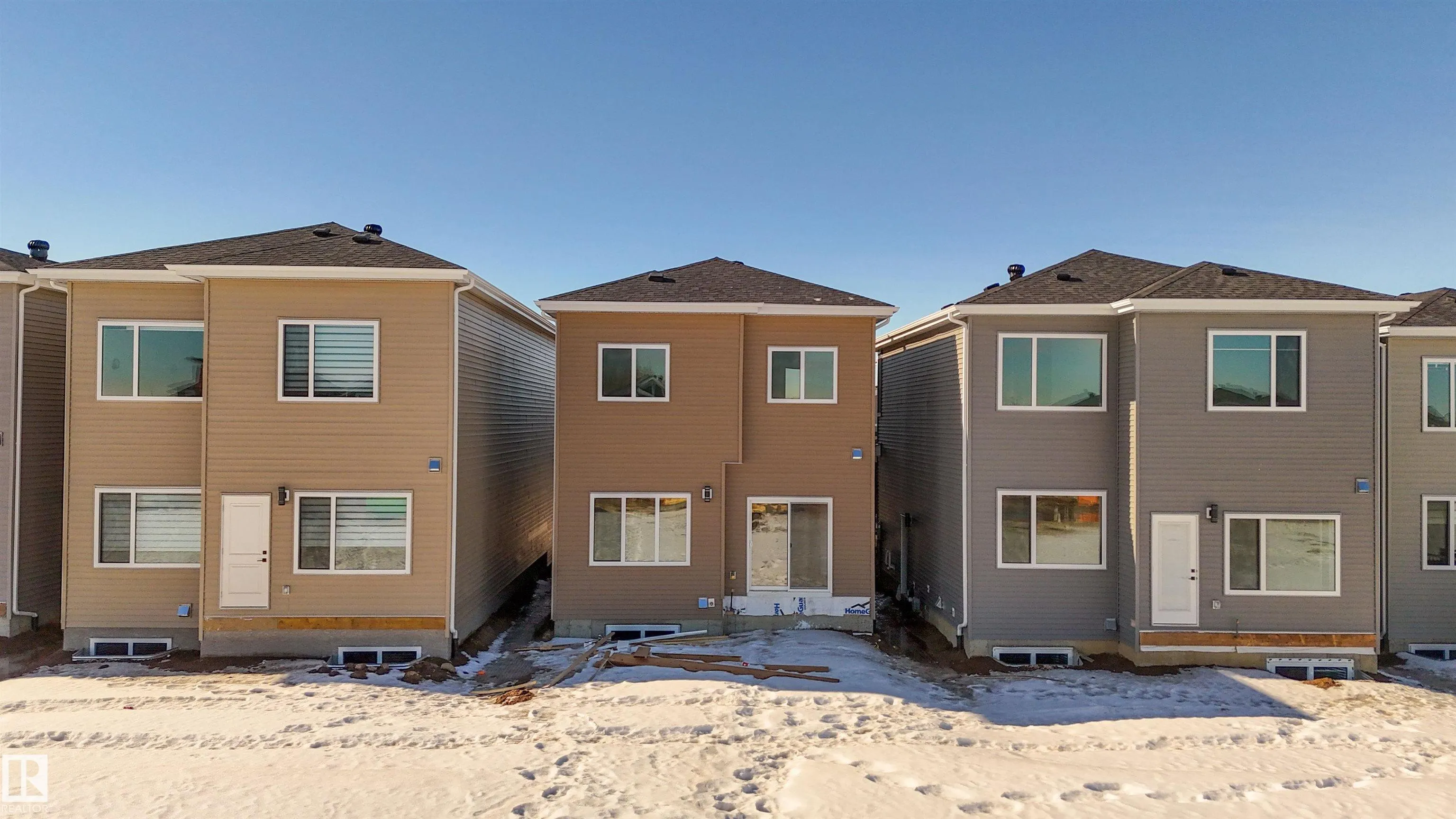 233 LINDEN Loop