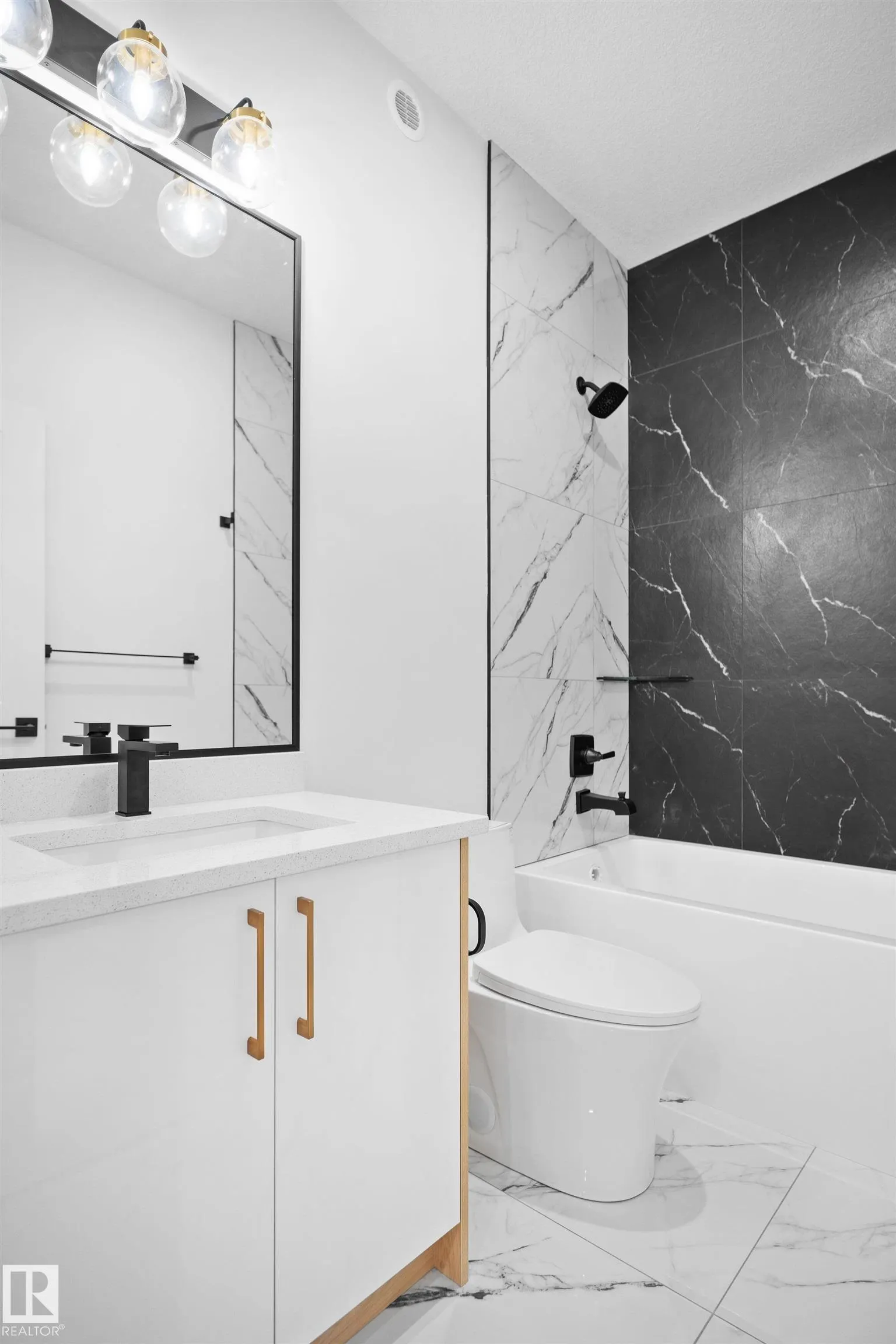 233 LINDEN Loop