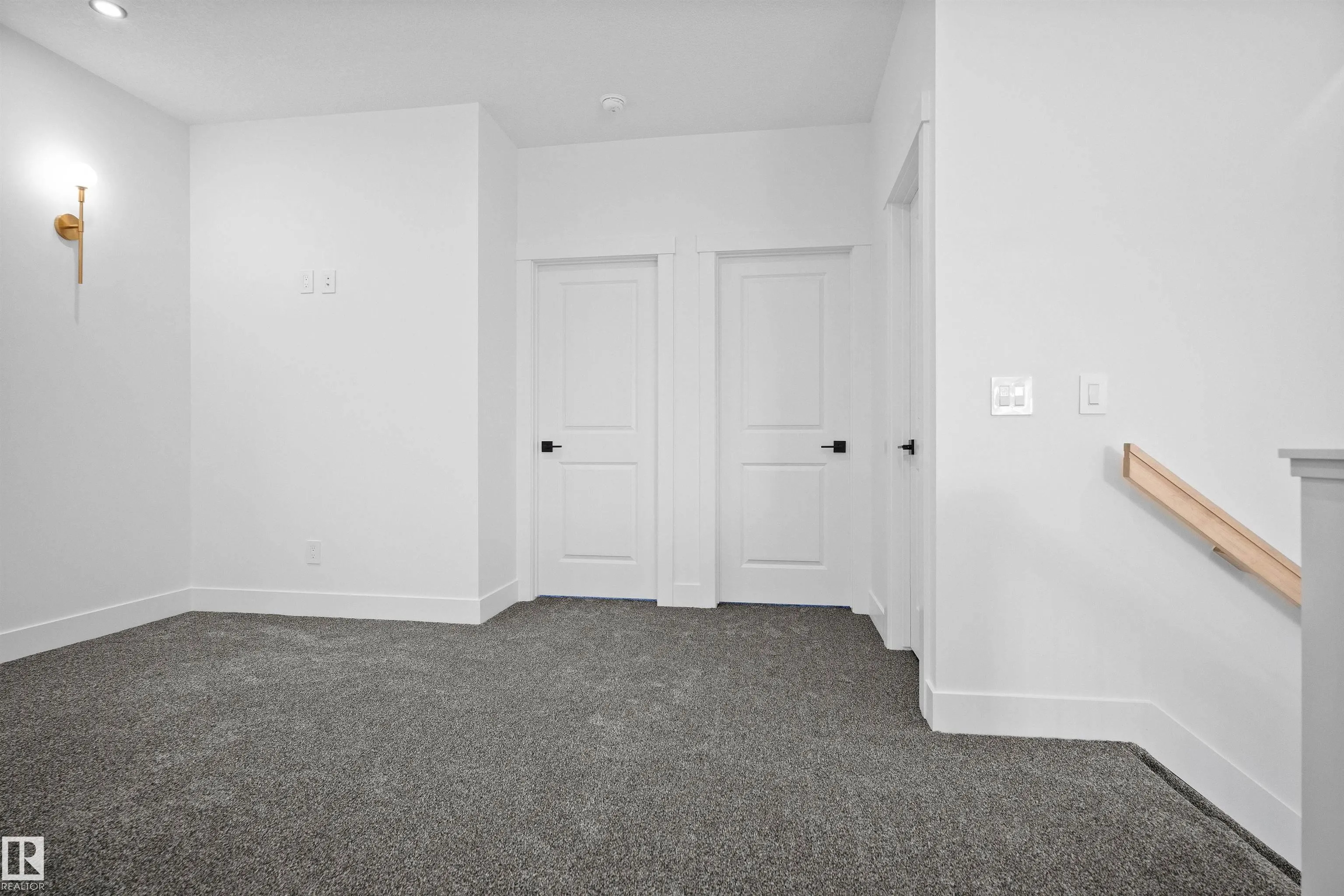 233 LINDEN Loop