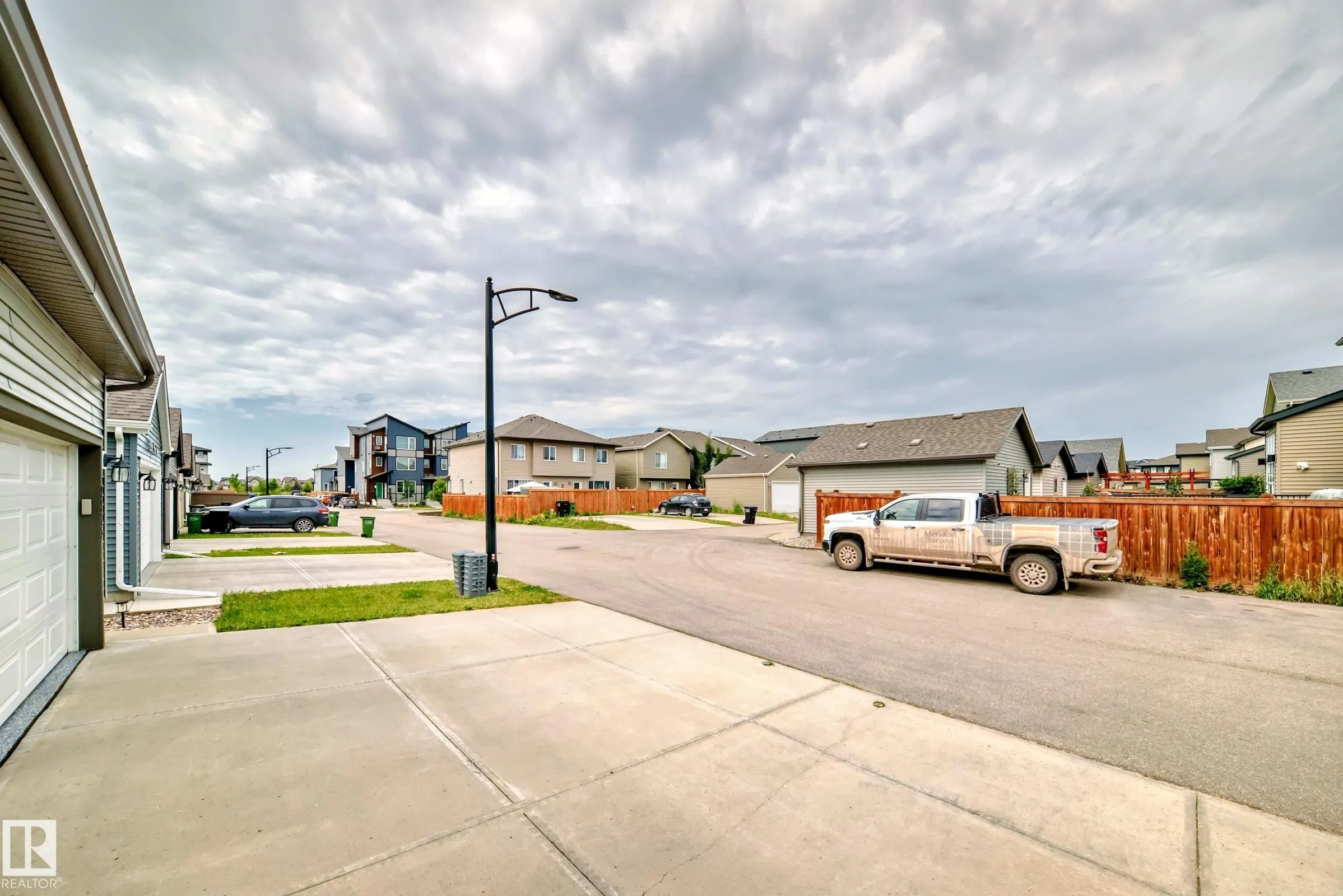 2271 PRICE Lane