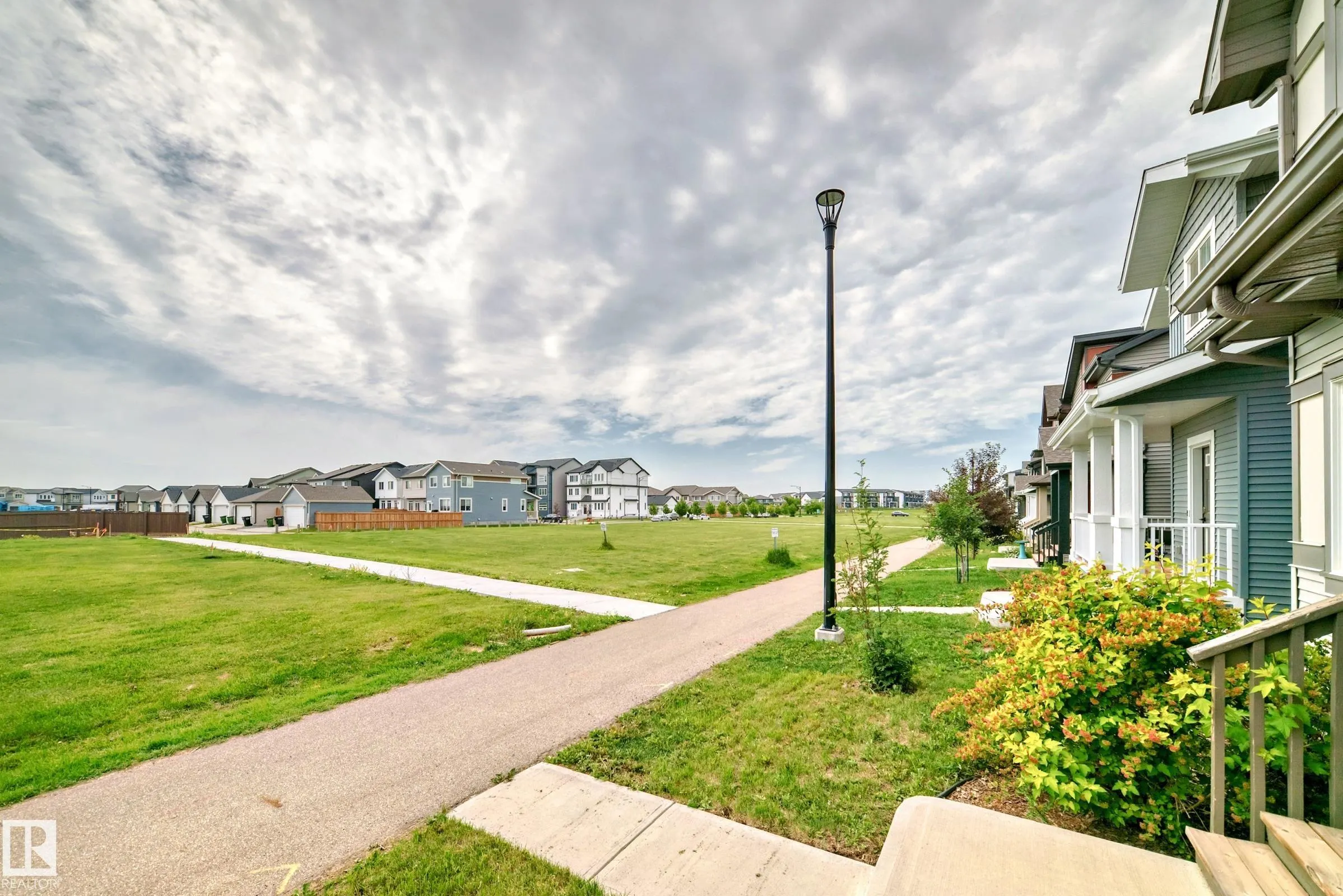 2271 PRICE Lane