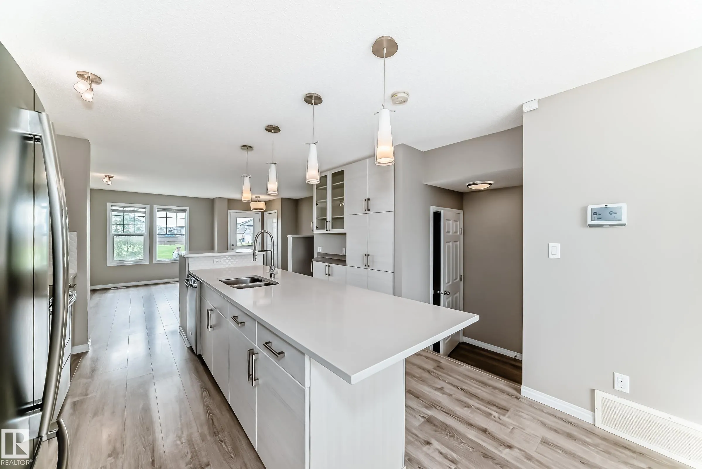 2271 PRICE Lane