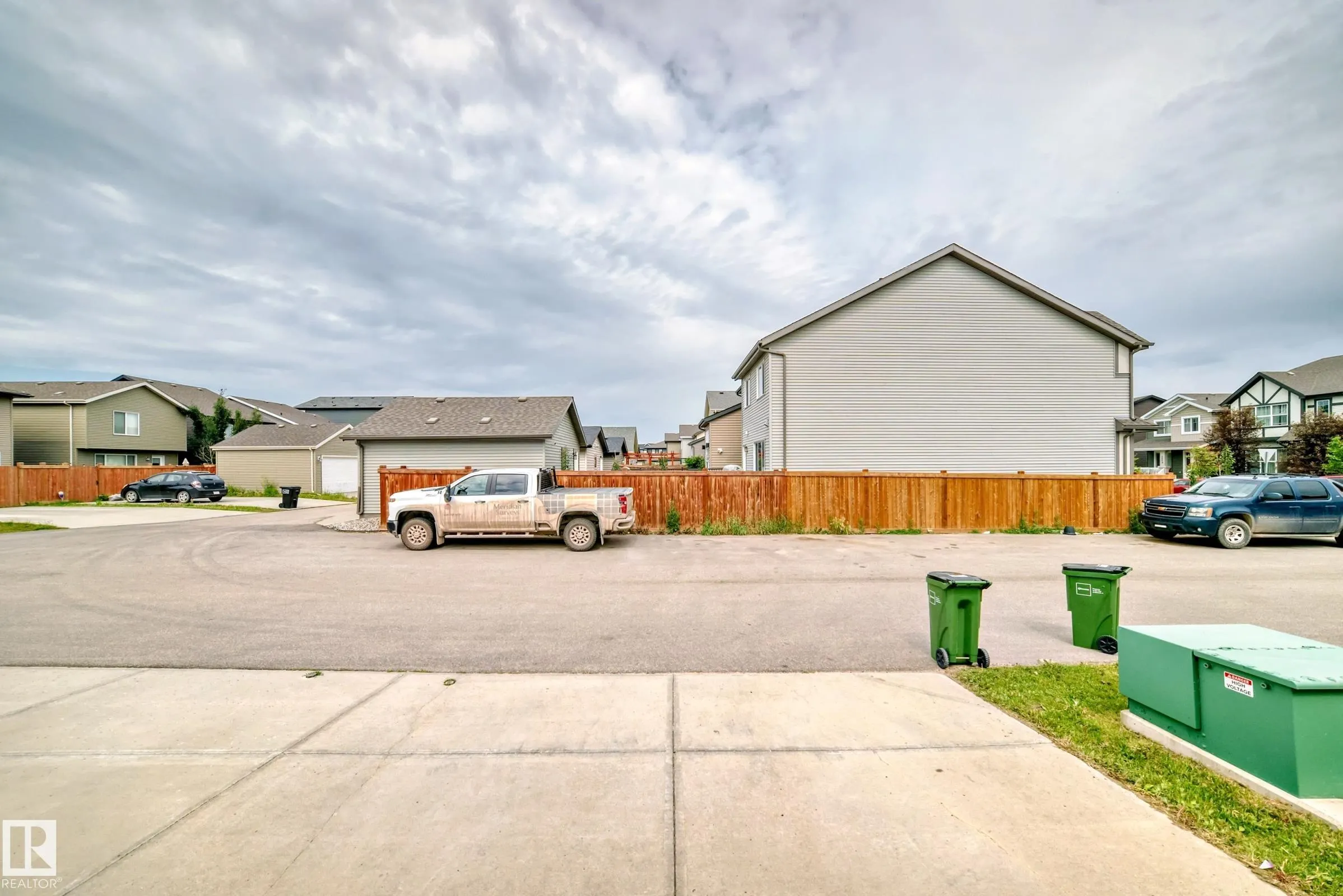 2271 PRICE Lane