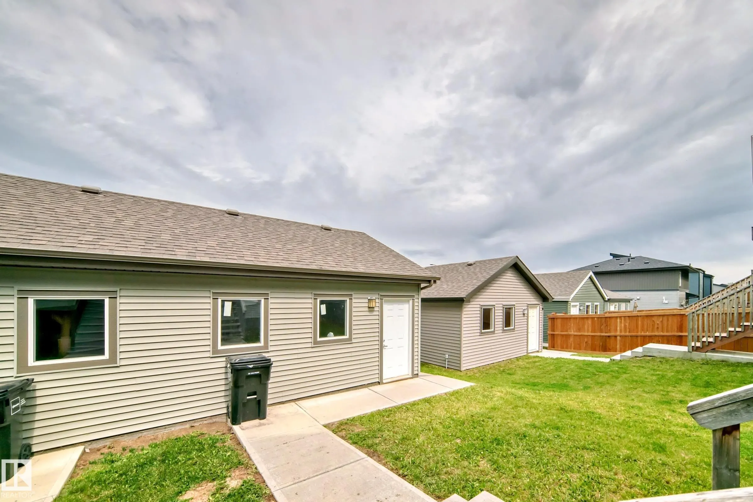 2271 PRICE Lane