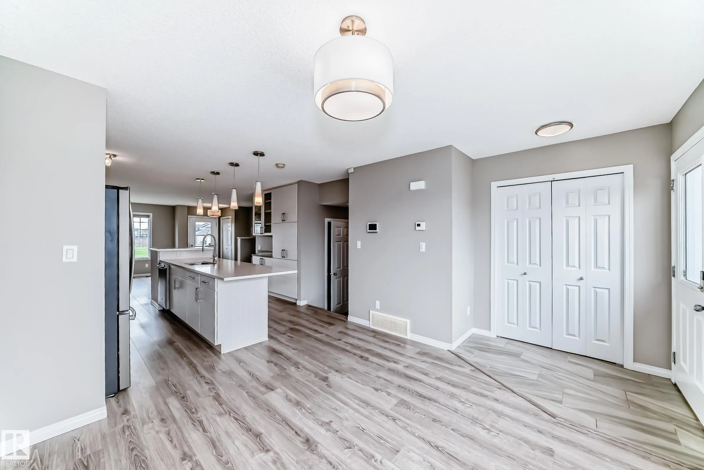 2271 PRICE Lane