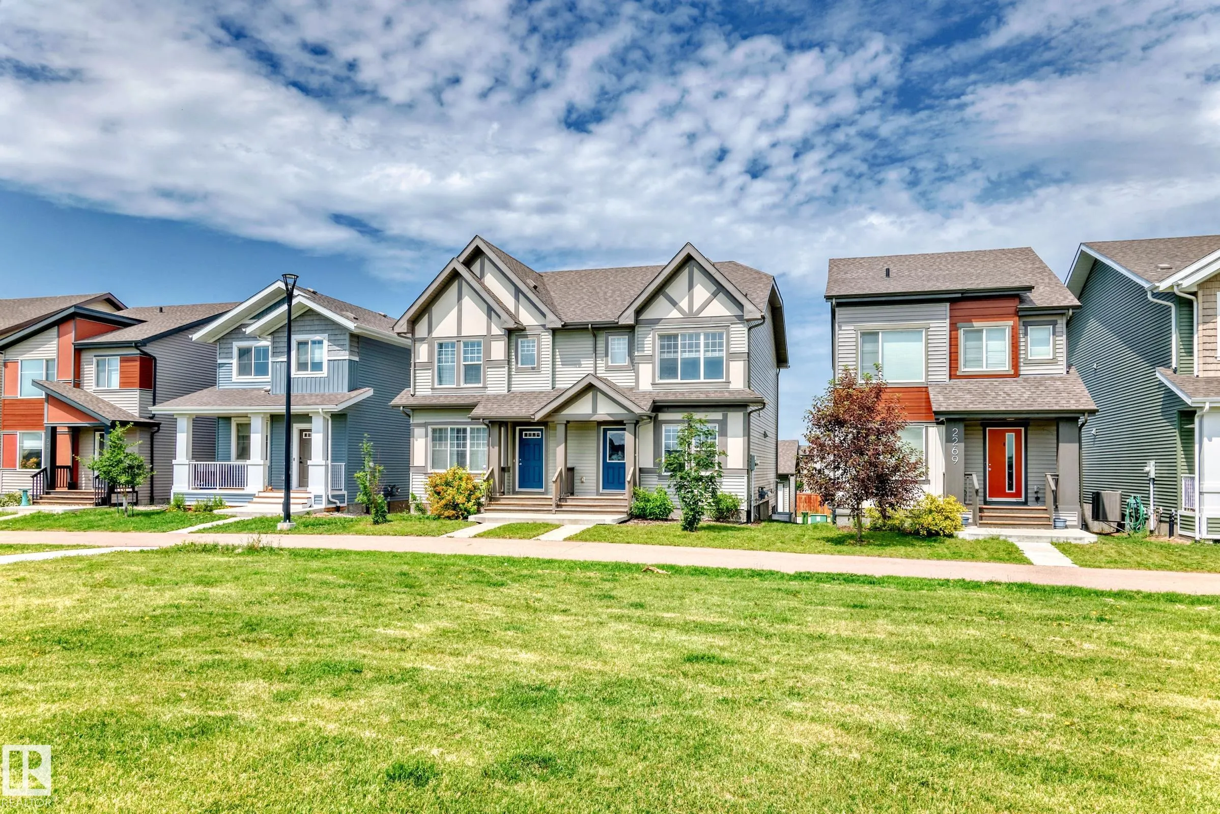 2271 PRICE Lane
