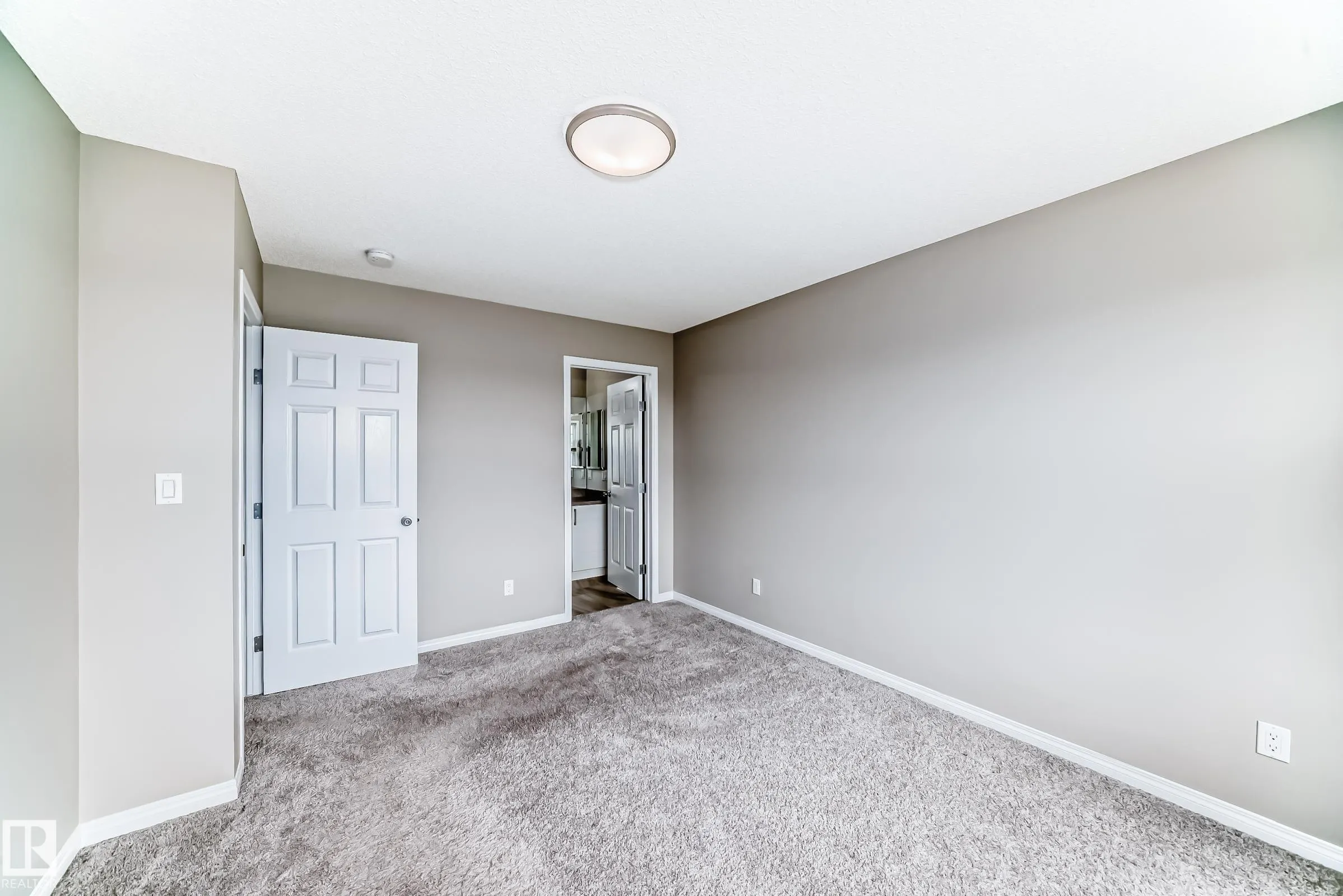 2271 PRICE Lane
