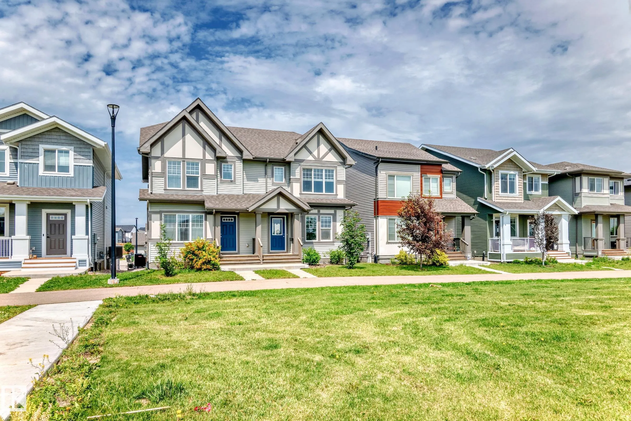 2271 PRICE Lane