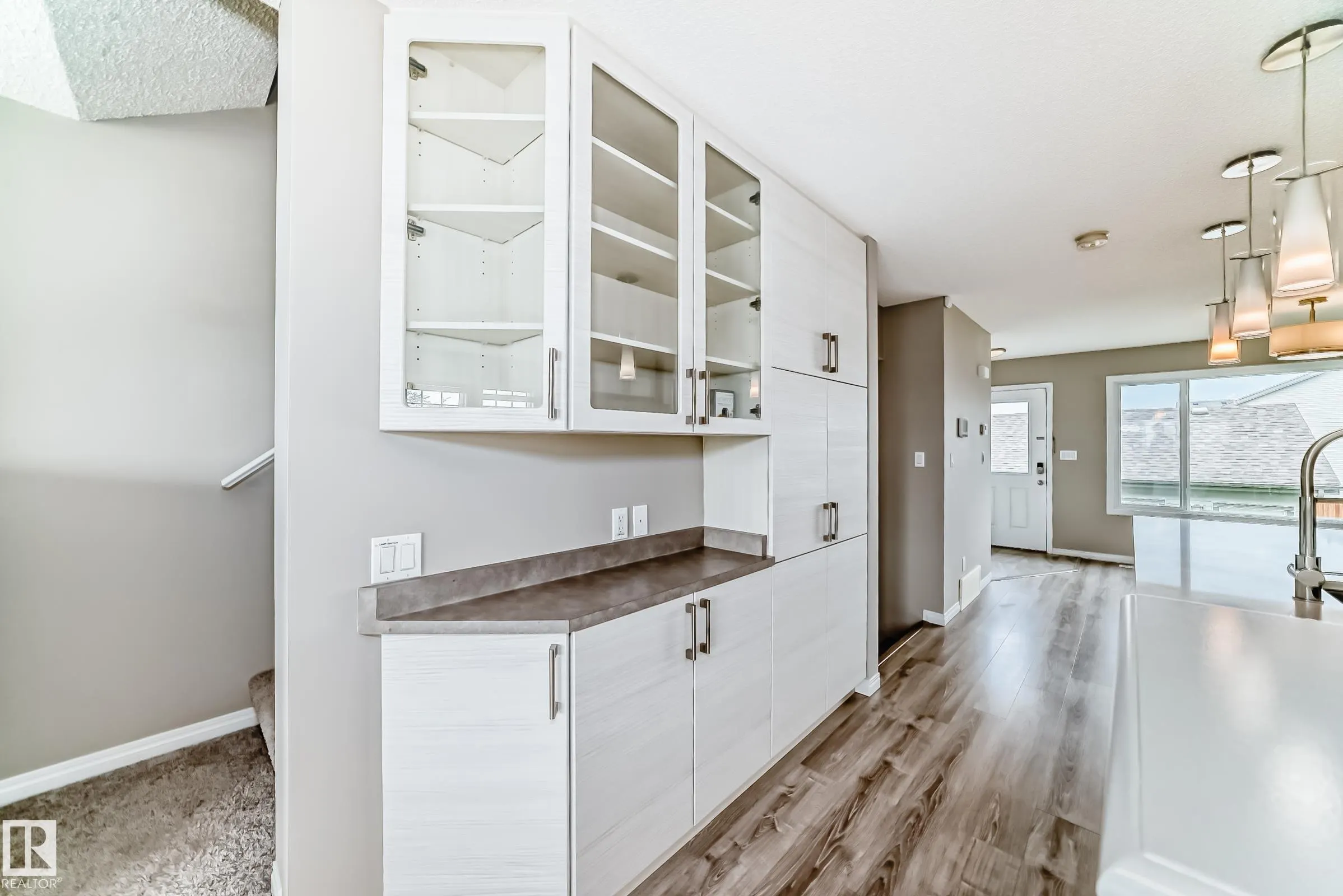 2271 PRICE Lane