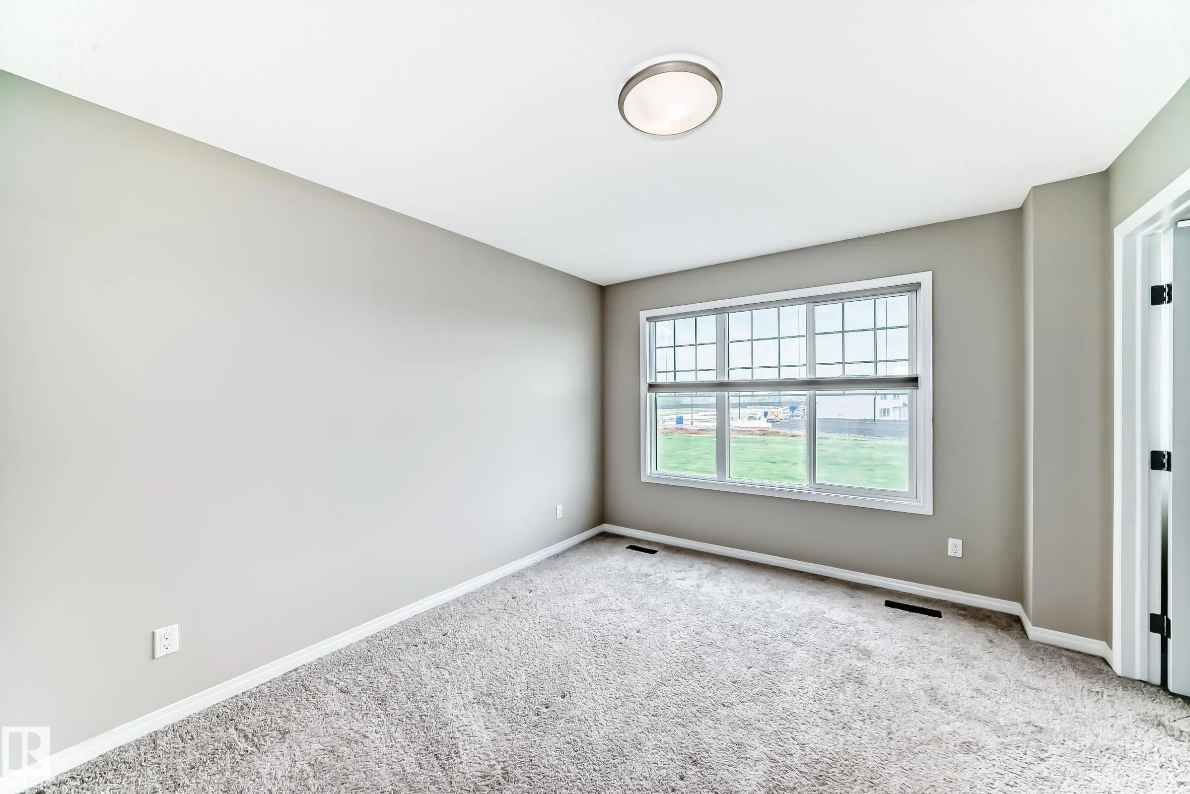 2271 PRICE Lane