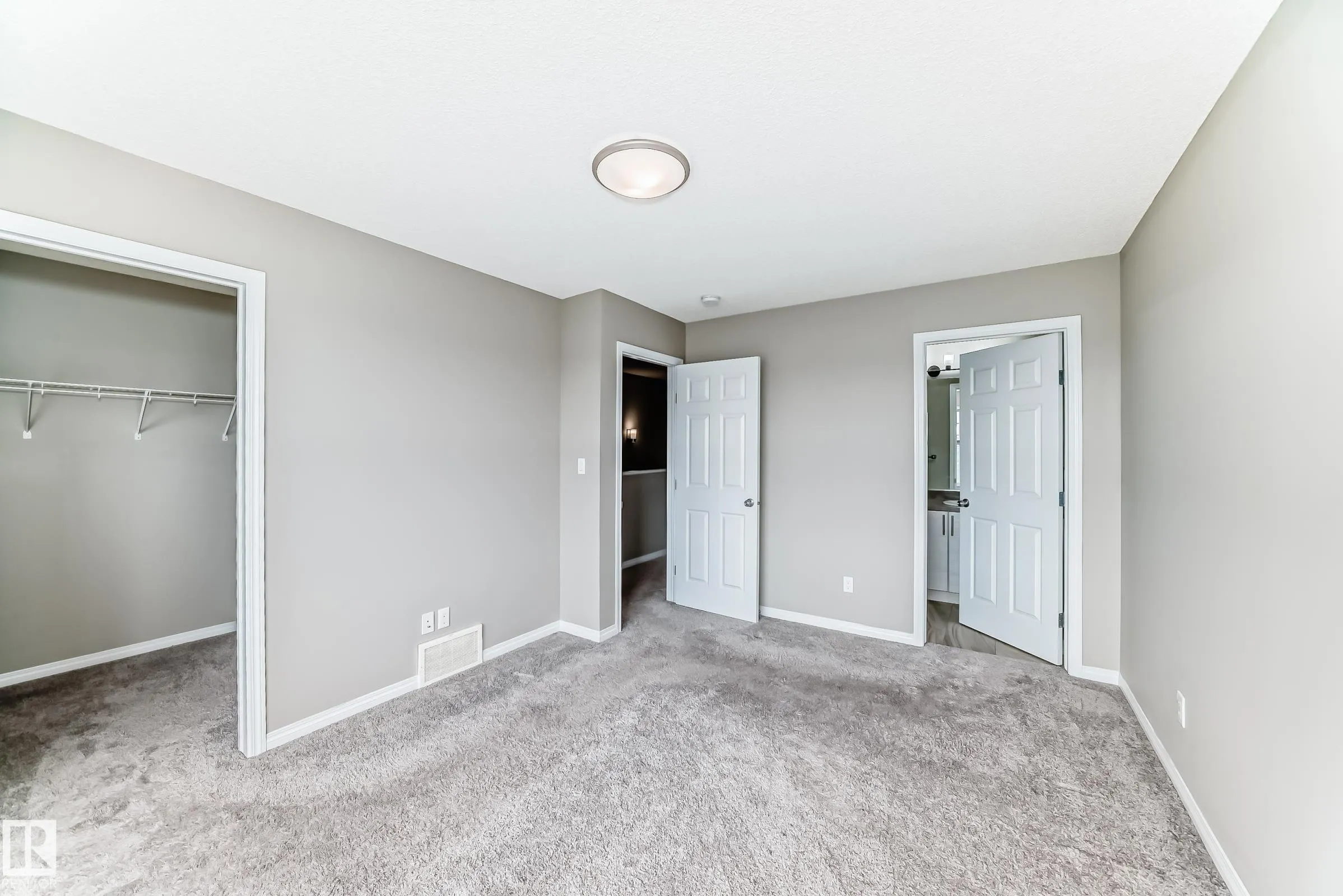 2271 PRICE Lane