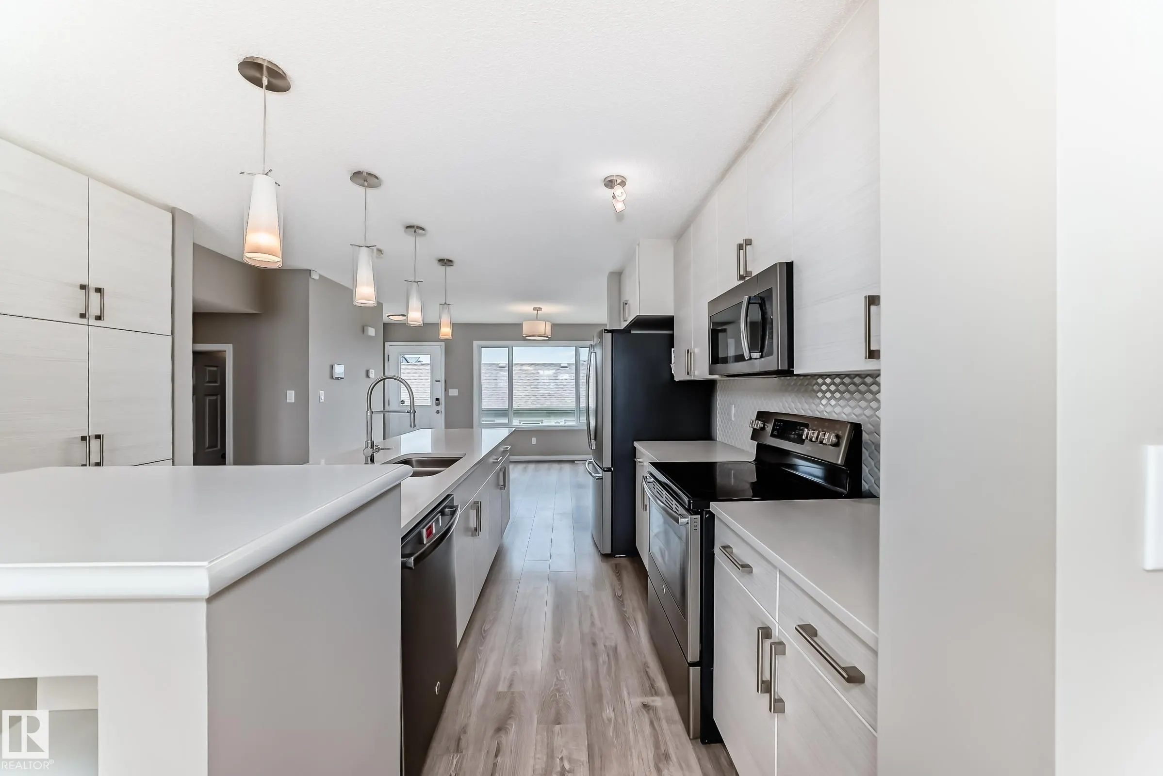 2271 PRICE Lane