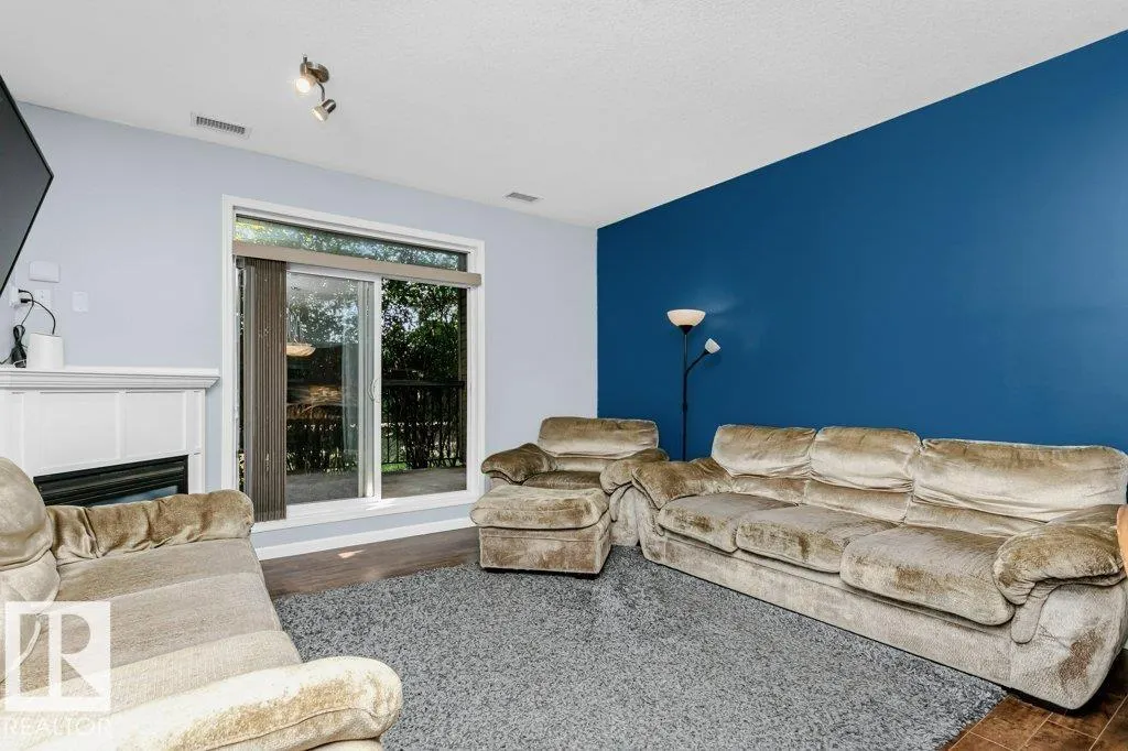 2503 HANNA Crescent