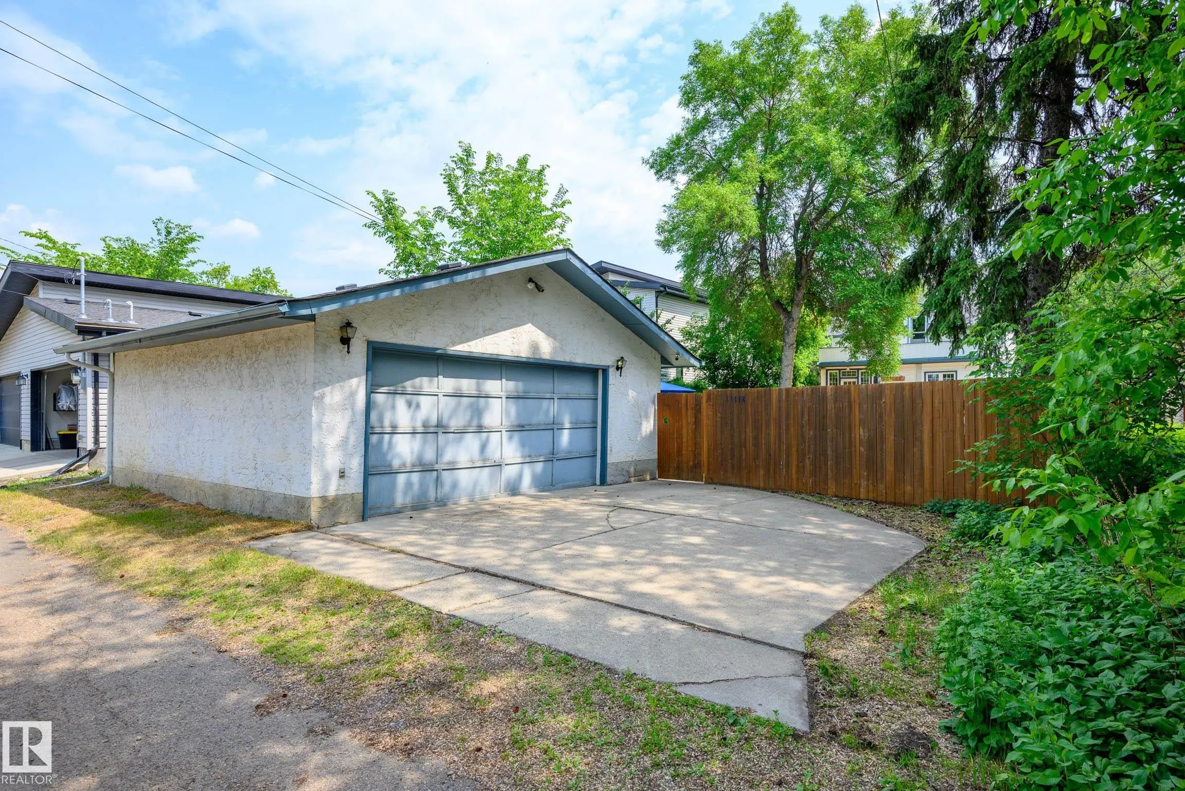 11118 125 Street