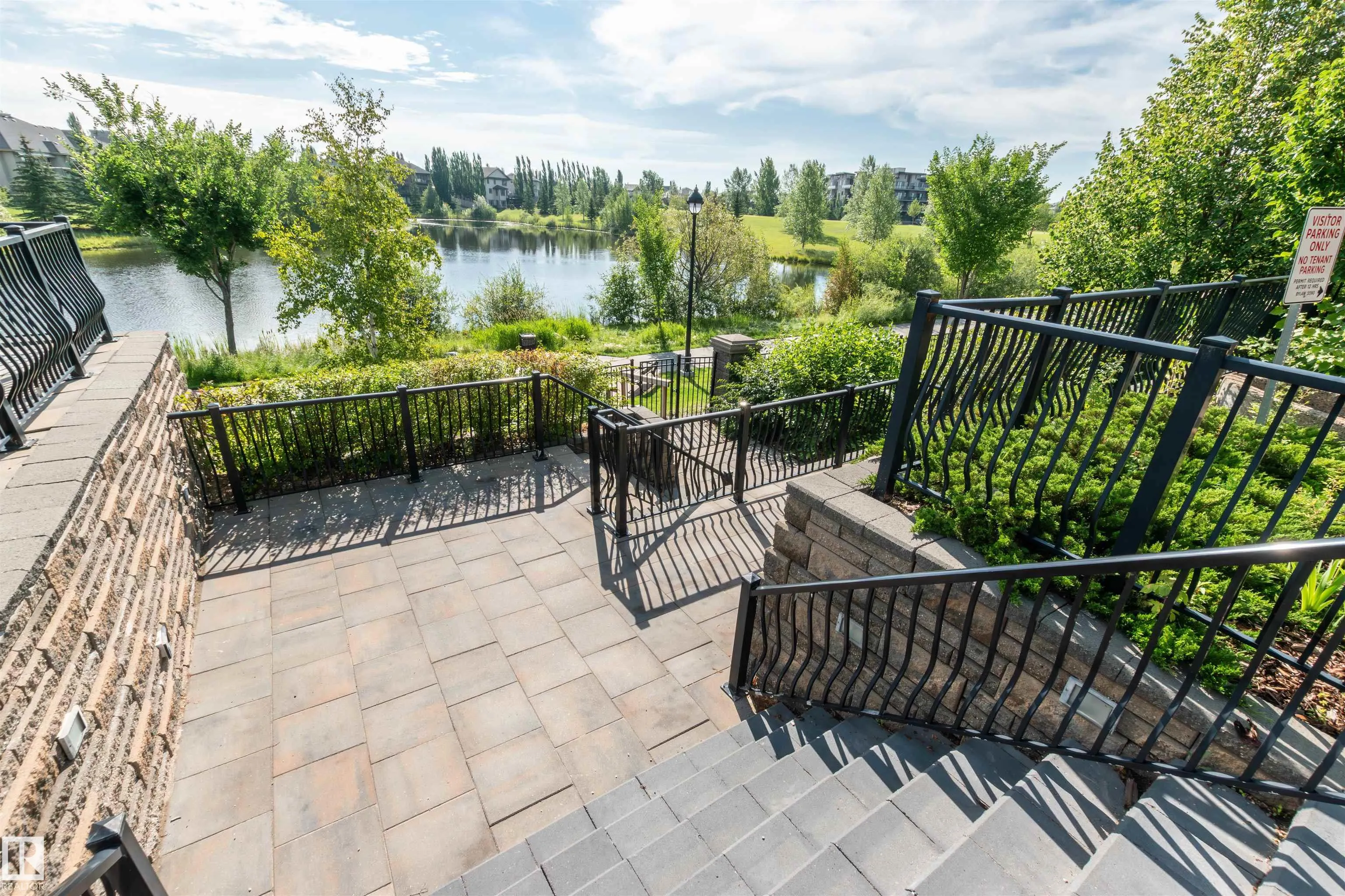 6079 MAYNARD Way