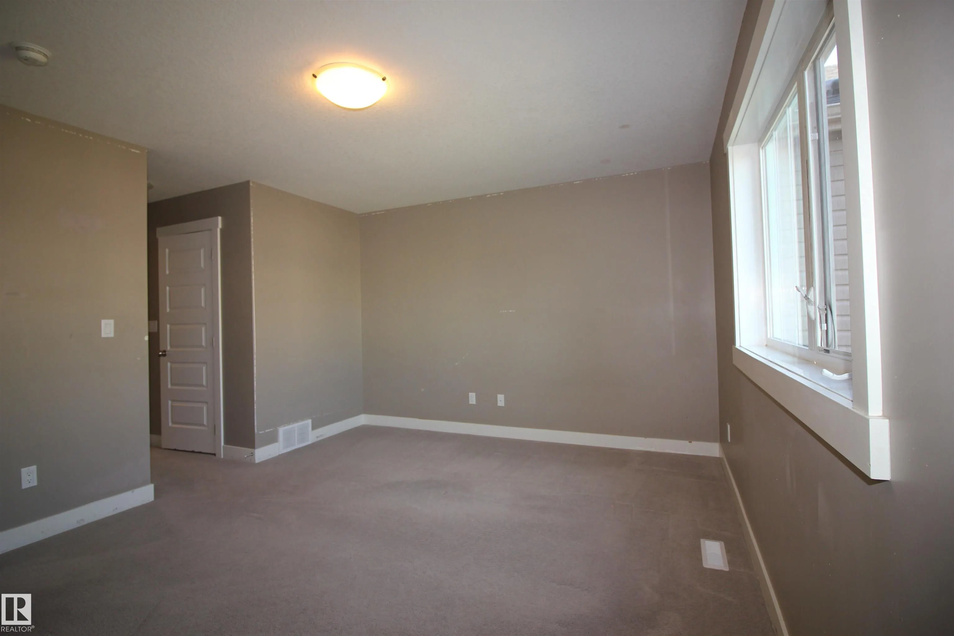401 SOUTHFORK Drive