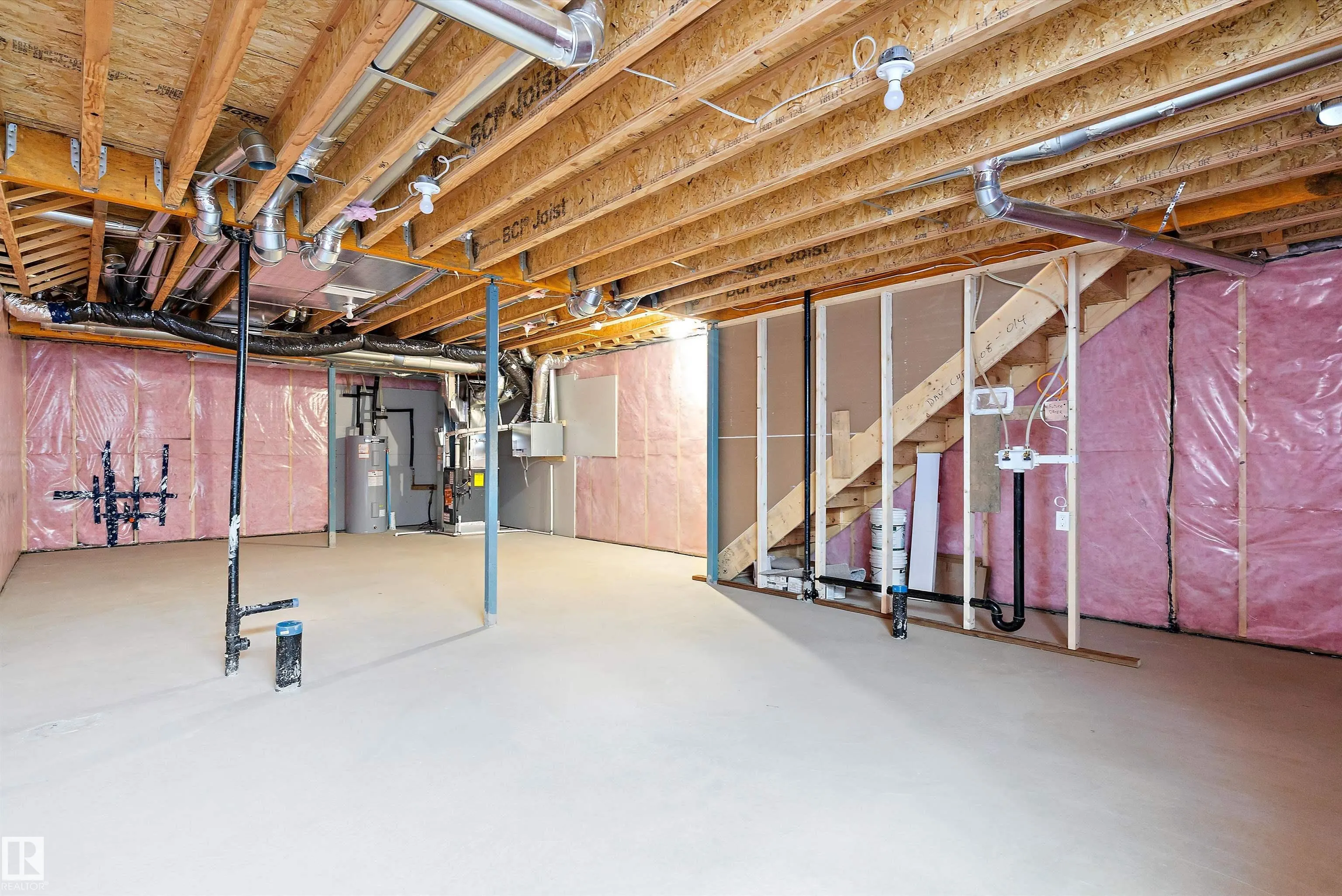 1113 Cristall Crescent