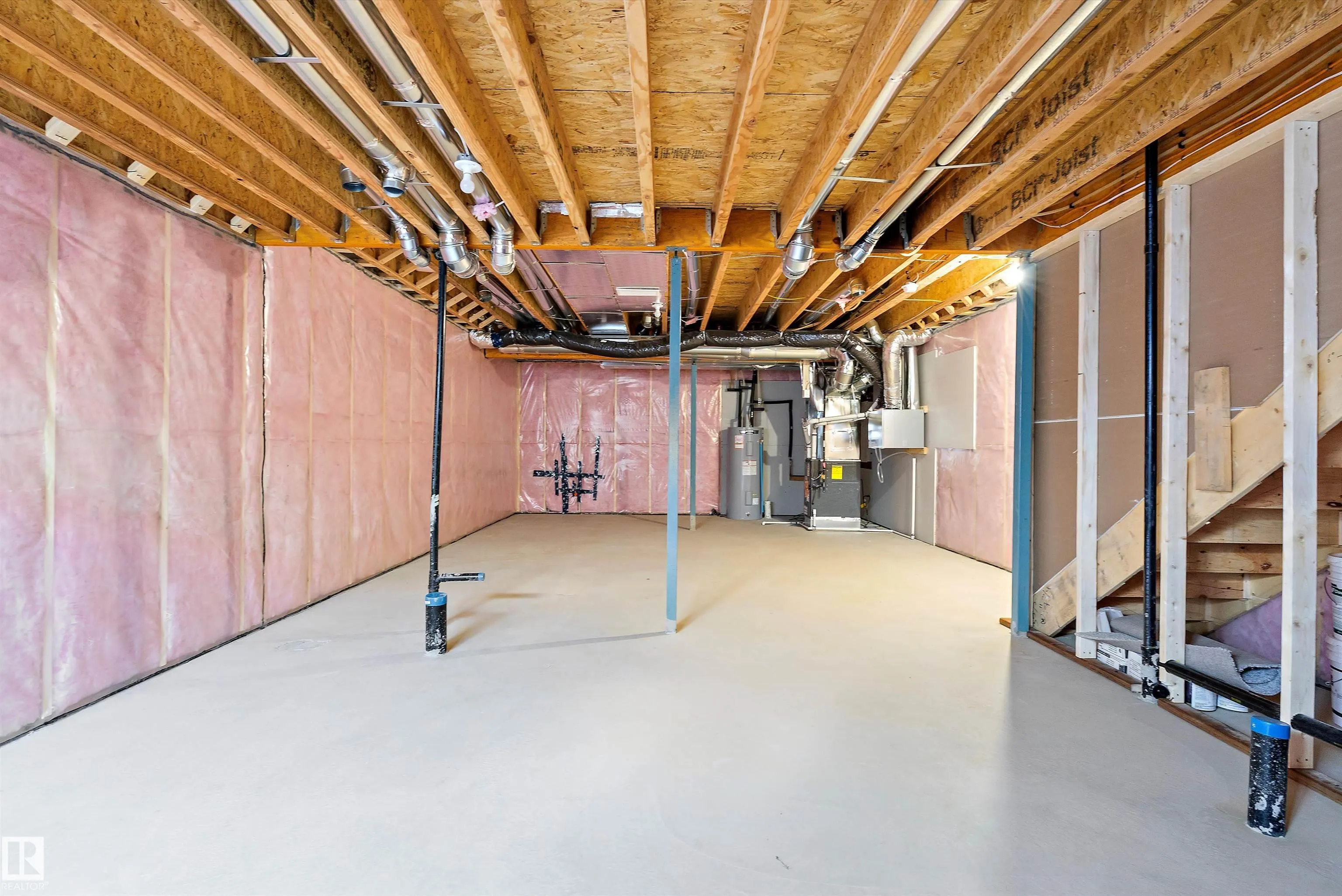 1113 Cristall Crescent