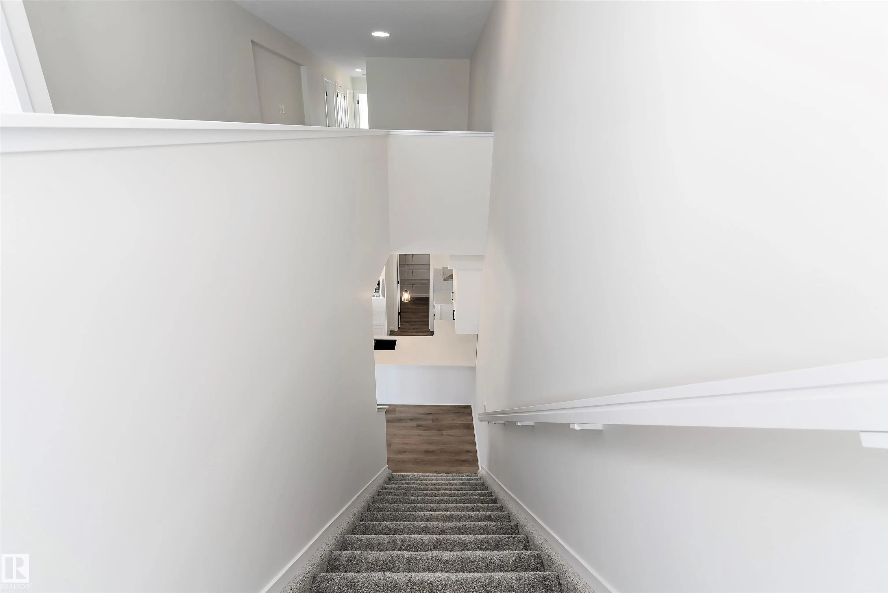 1113 Cristall Crescent