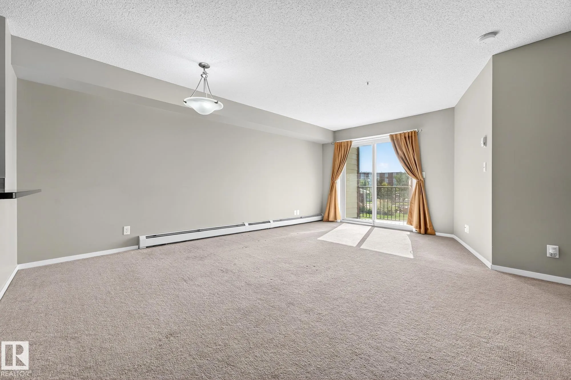 5810 MULLEN Place
