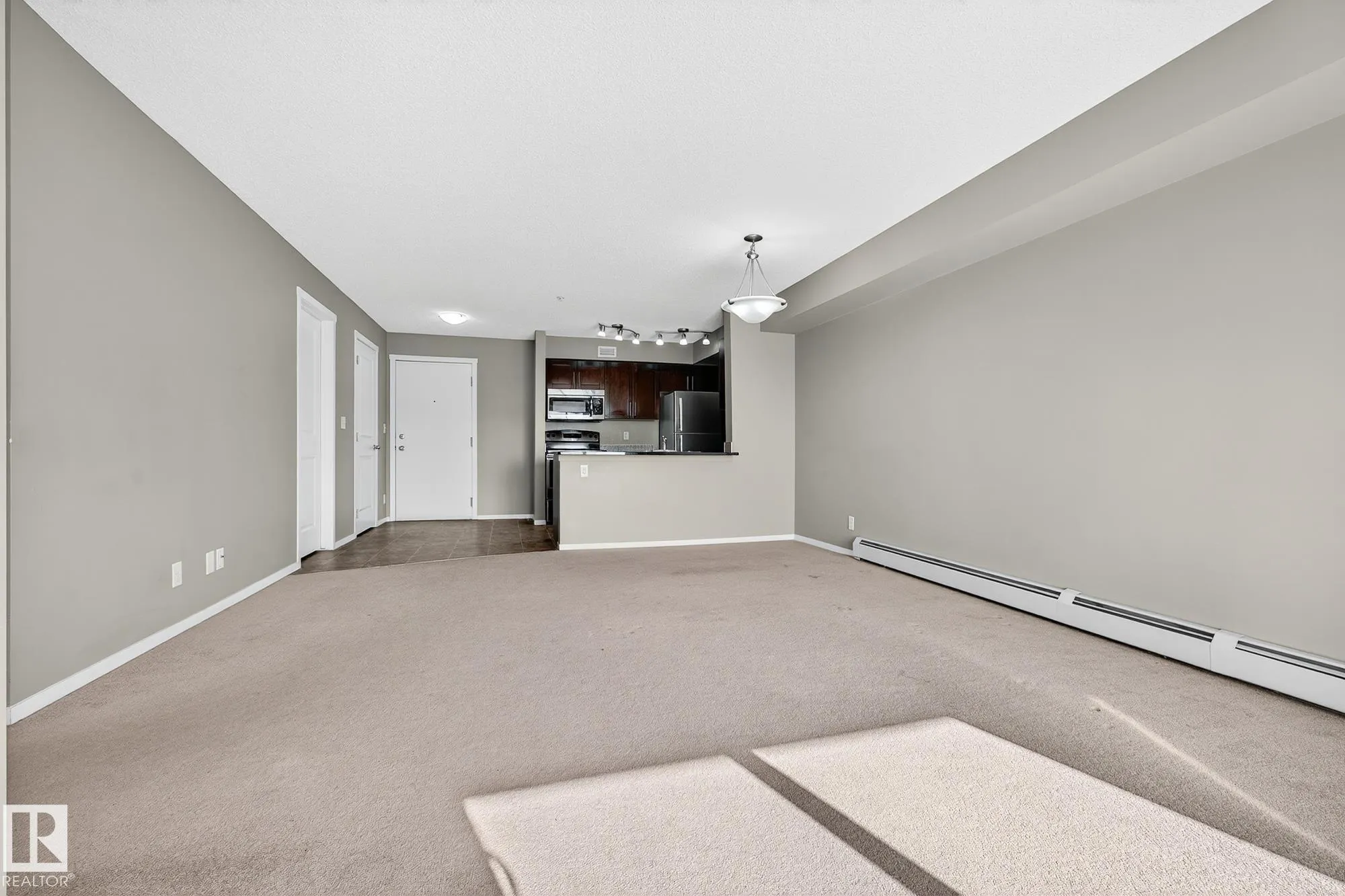 5810 MULLEN Place
