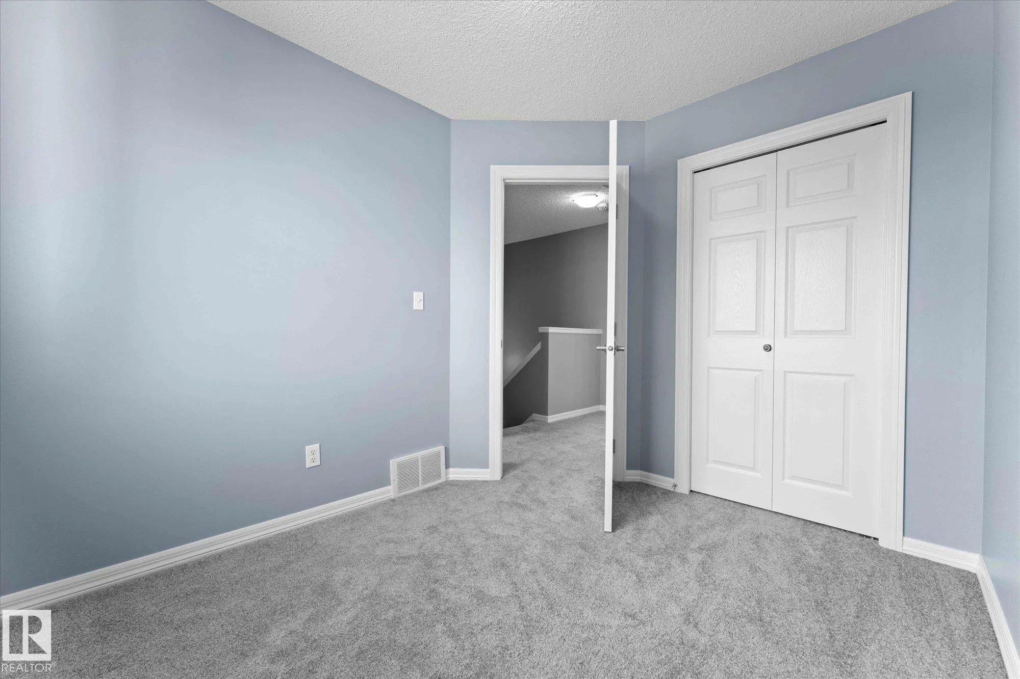 1404 HERMITAGE Road
