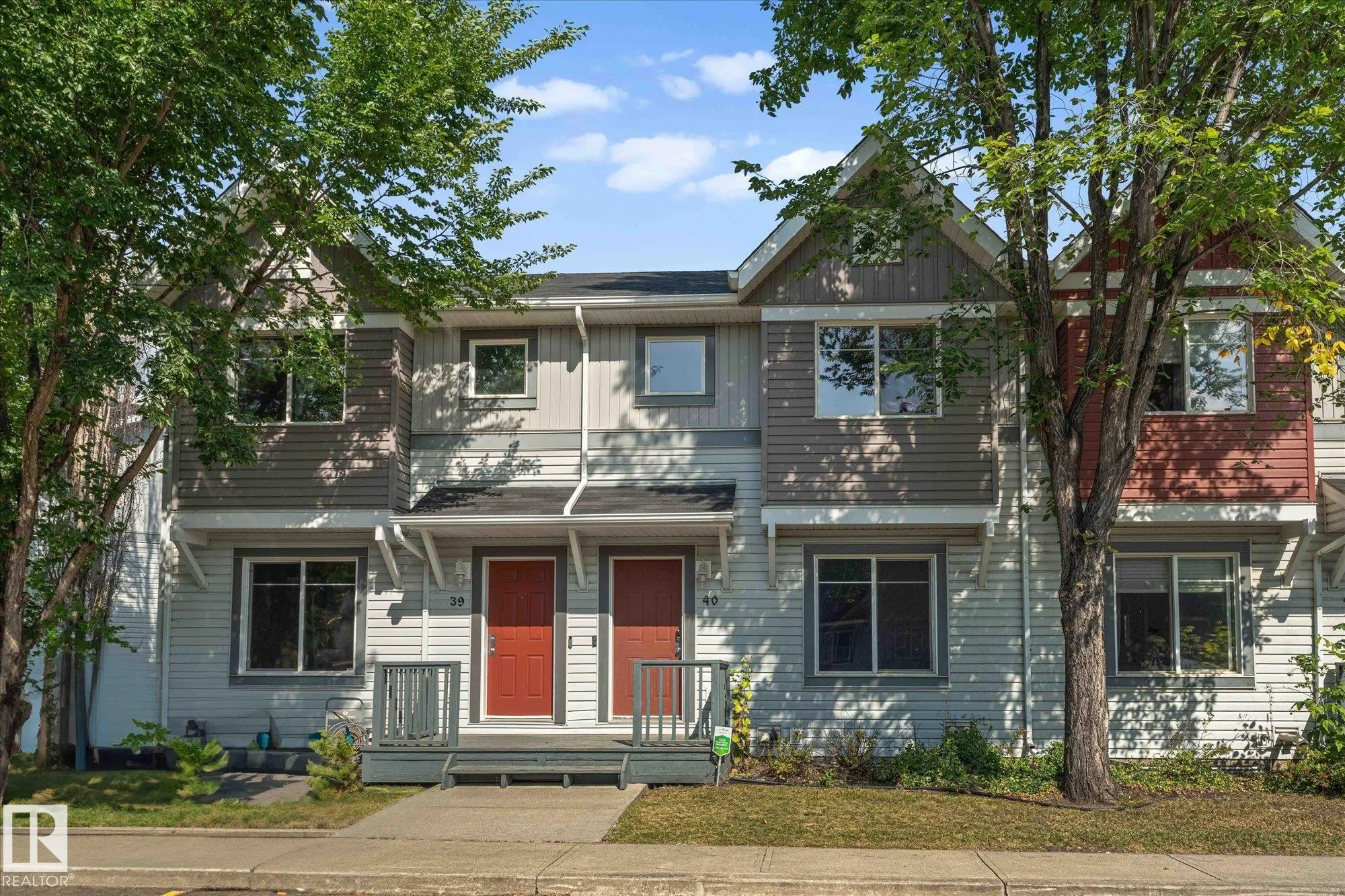 1404 HERMITAGE Road