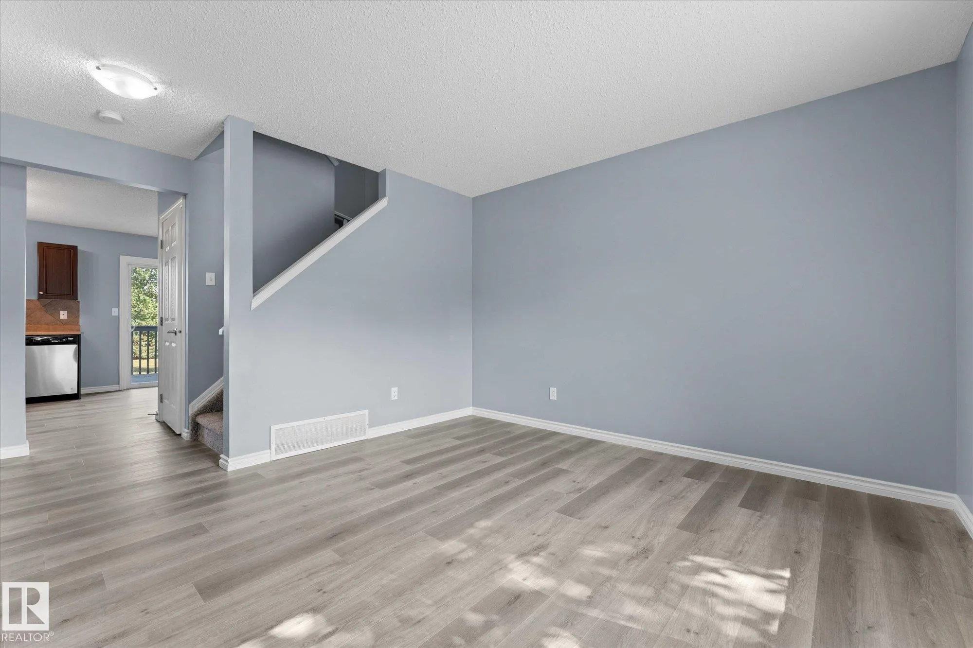 1404 HERMITAGE Road